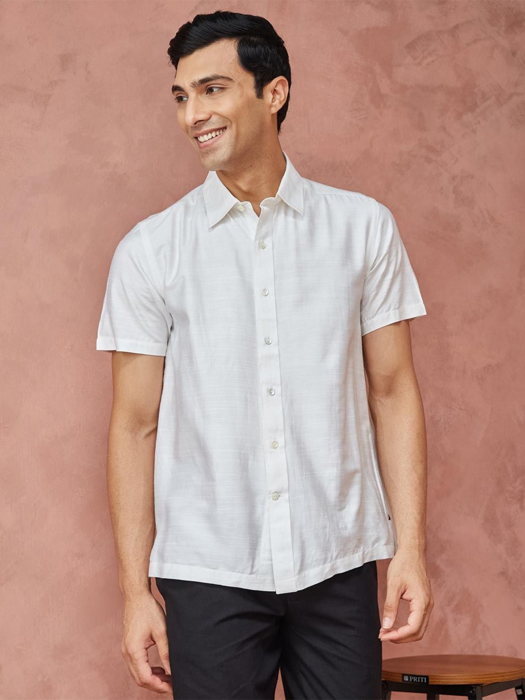 

Fabindia Men Spread Collar Solid Casual Shirt, White