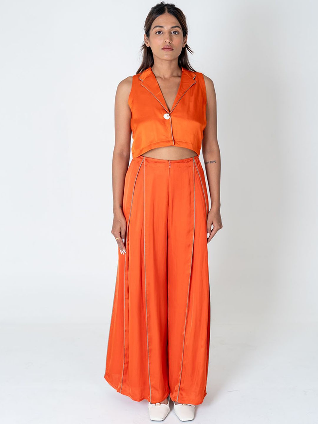 

Neora Waistcoat With Trousers, Orange