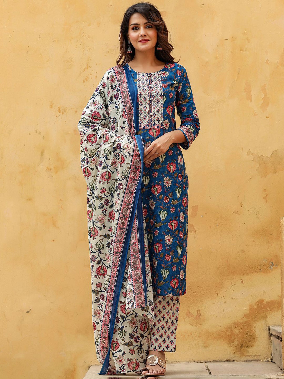 

Anouk Floral Printed Regular Straight Kurta with Trousers & Dupatta, Blue
