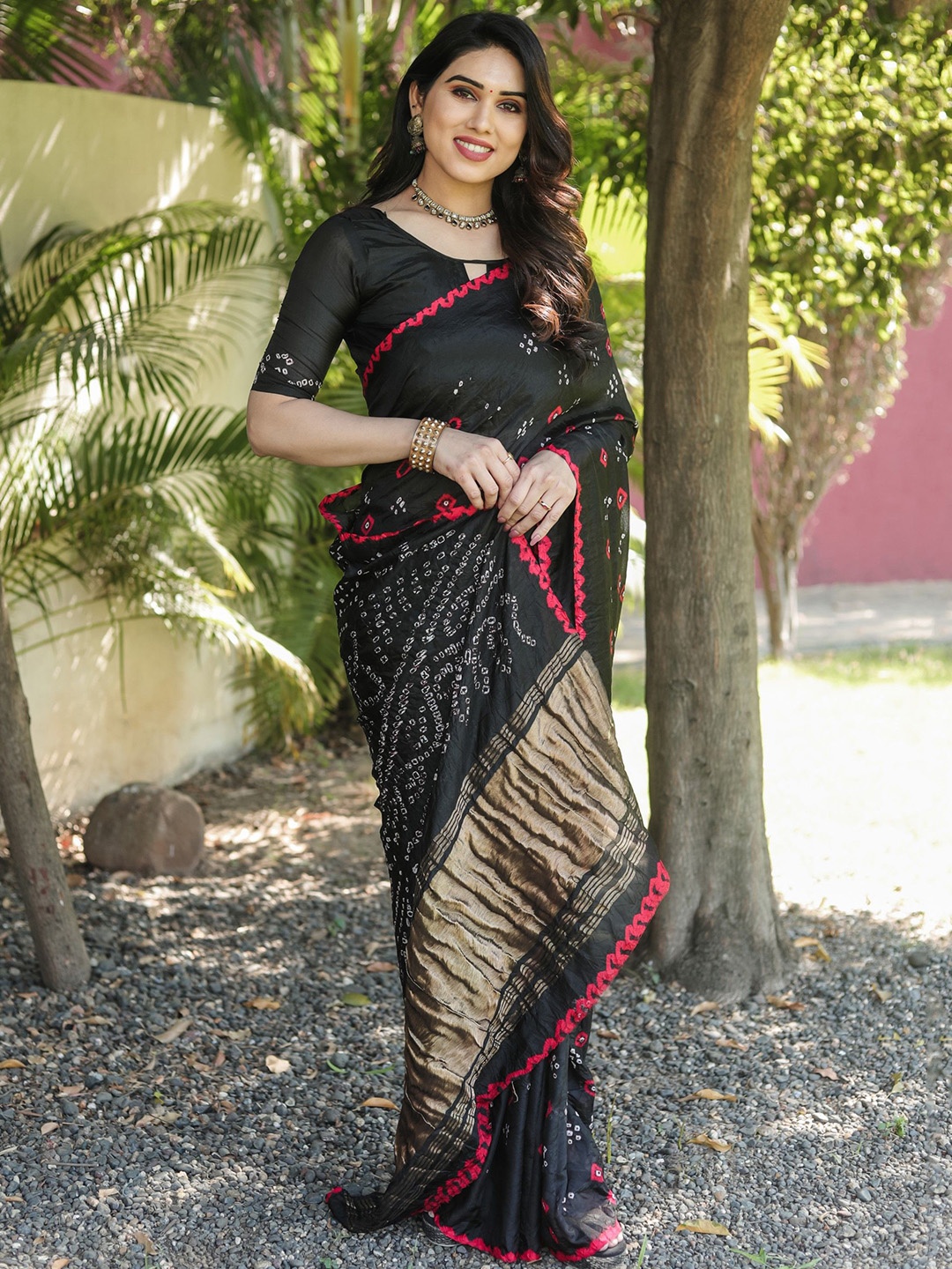 

Anaita Pure Silk Bandhani Saree, Black