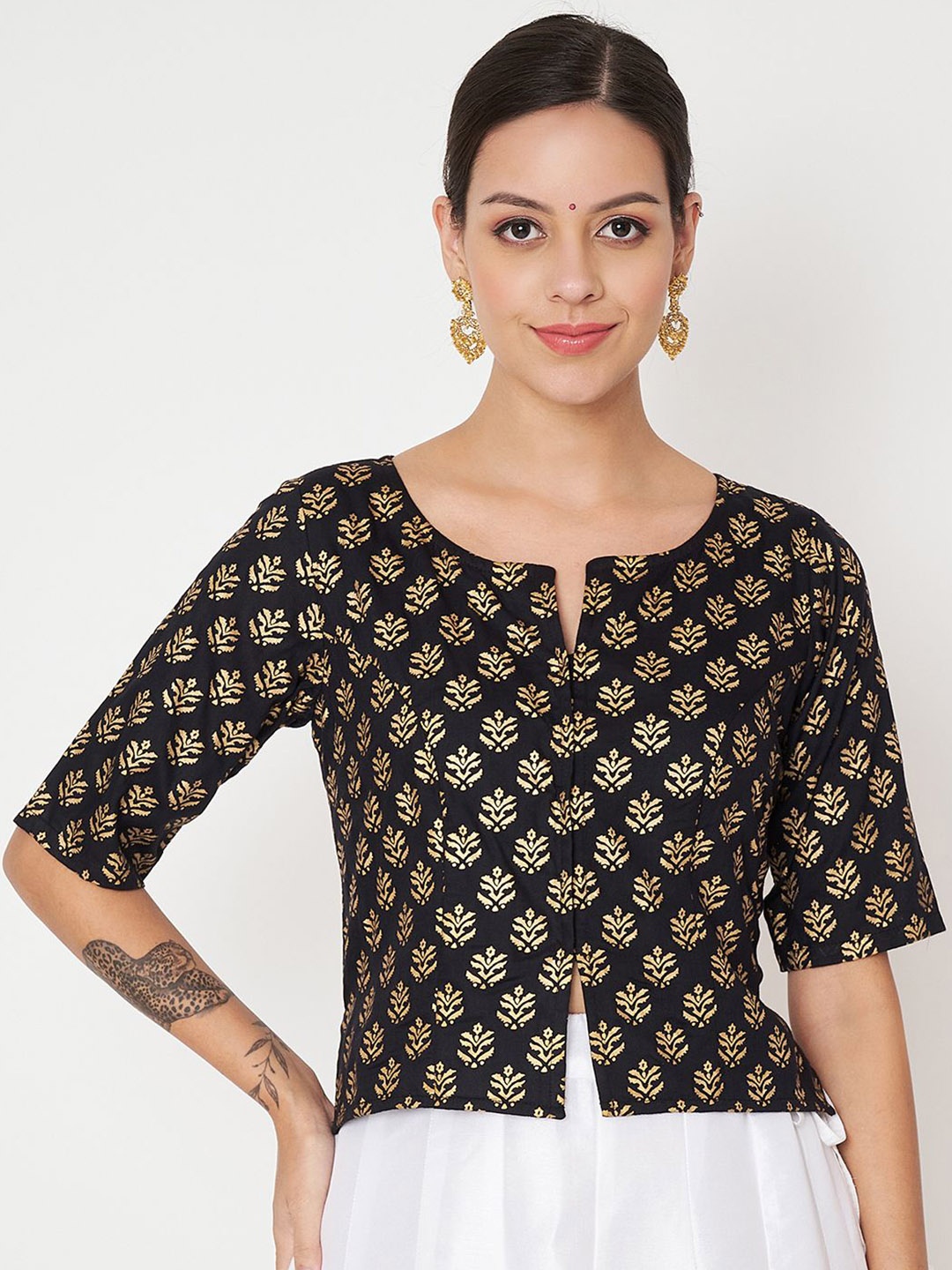 

studio rasa Women Floral Printed Round Neck Blouse, Black