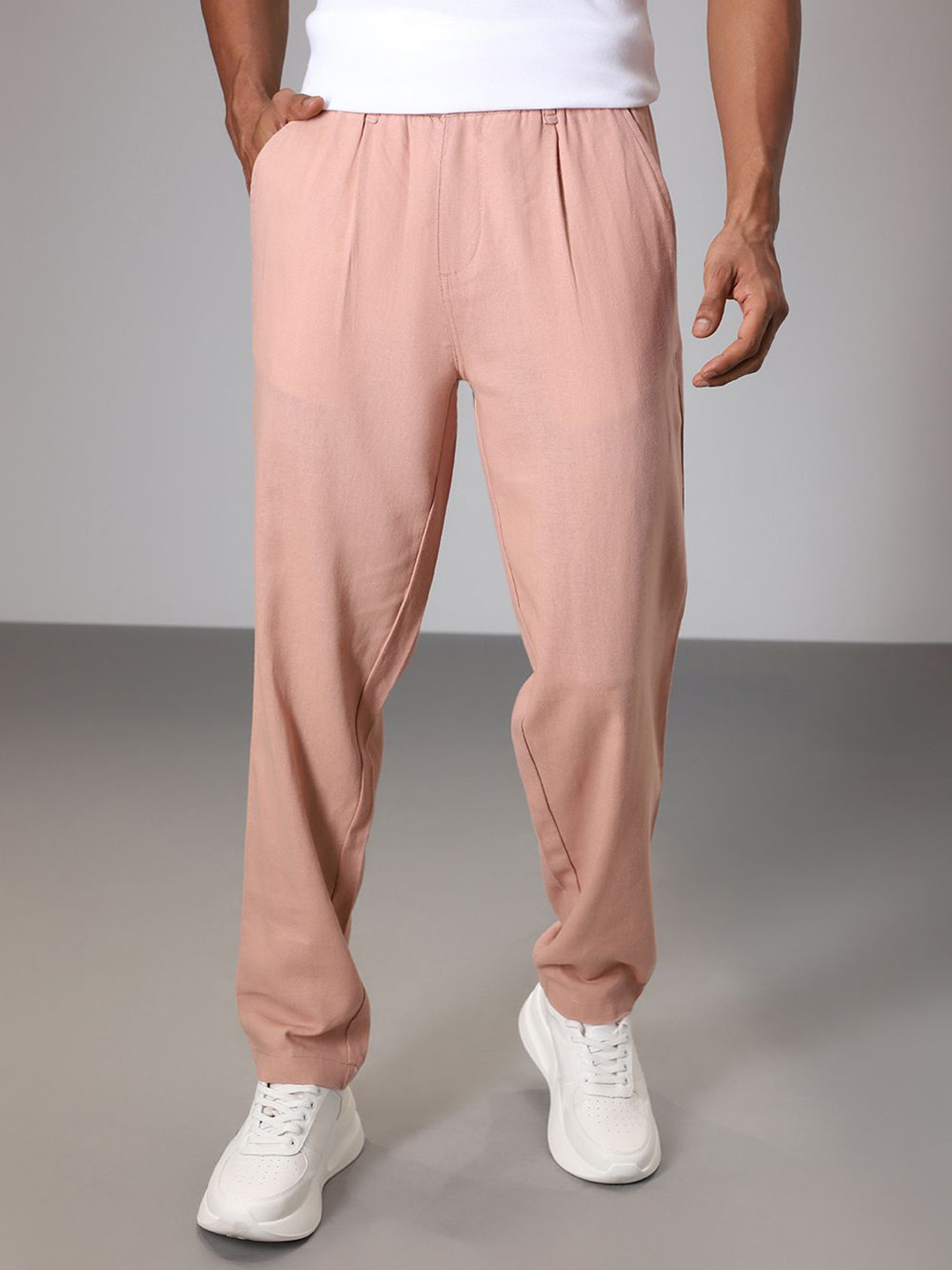 

Banana Club Men Relaxed Pleated Trousers, Peach