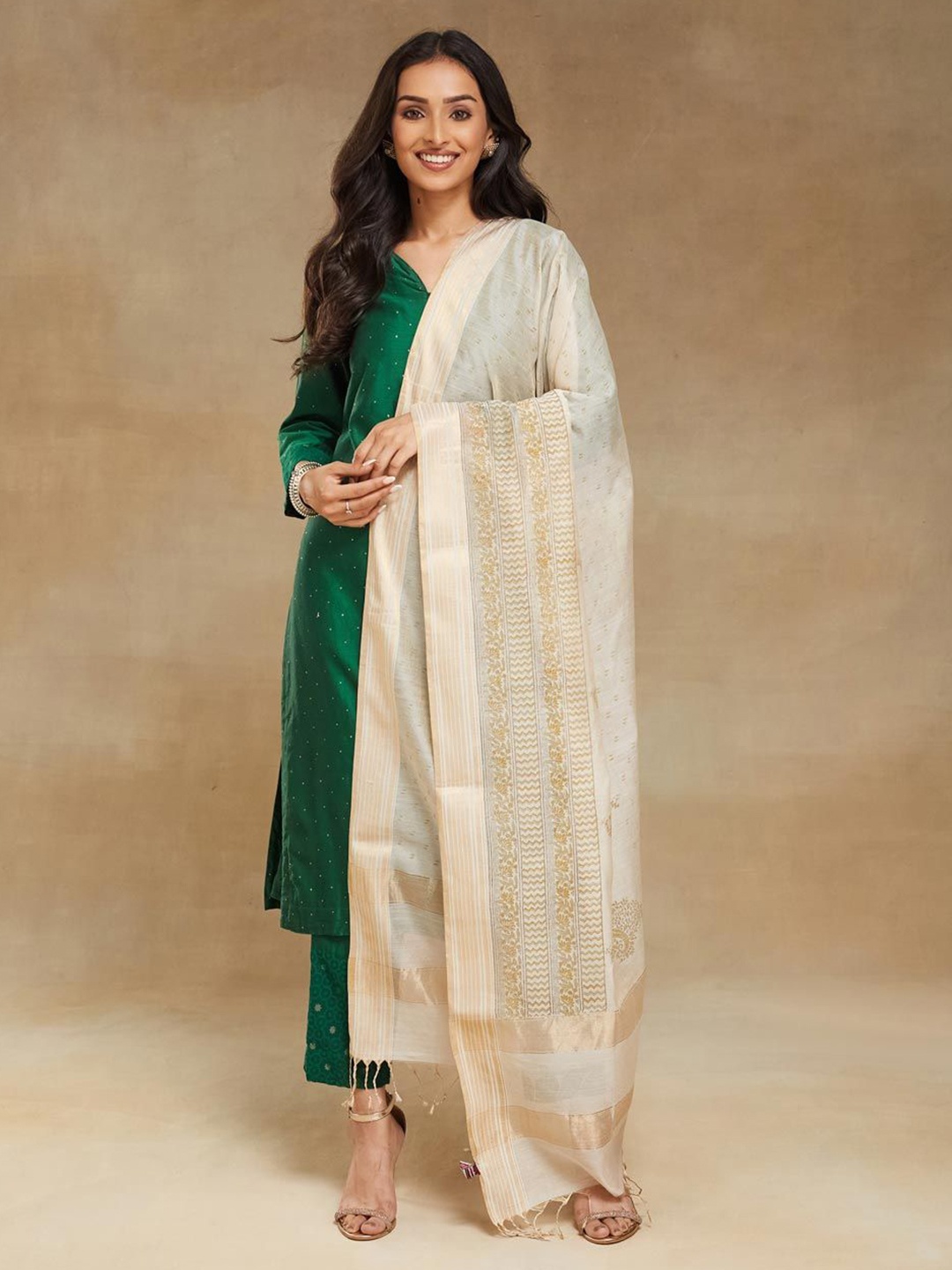 

Fabindia Floral Block Printed Cotton Silk Dupatta, Beige