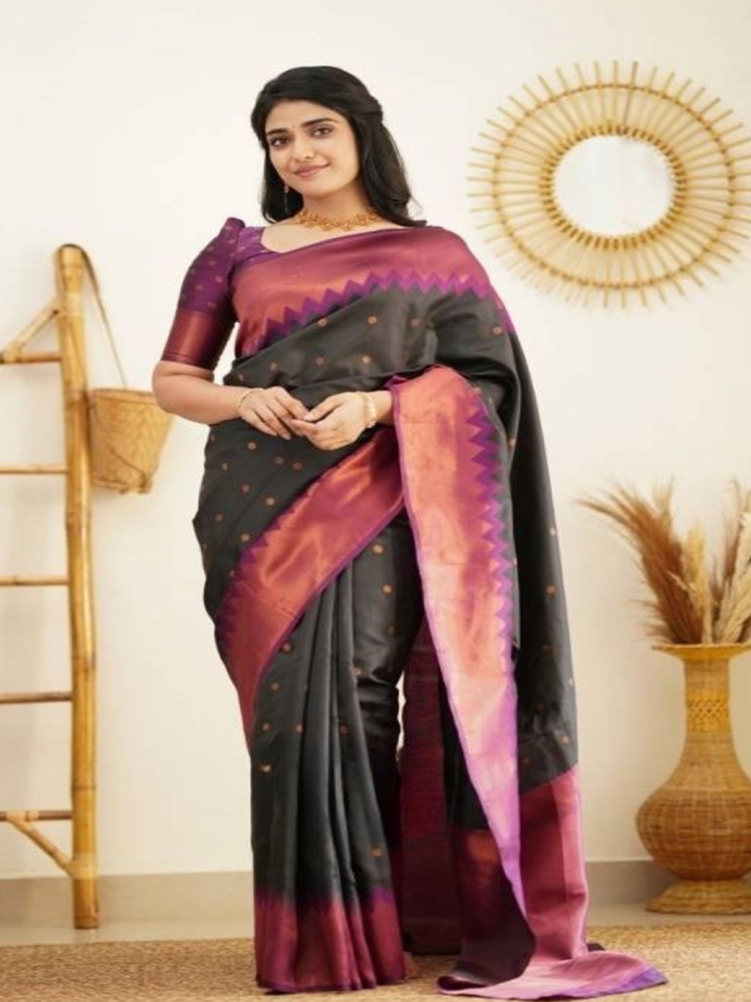 

Sanwariya Silk Woven Design Zari Art Silk Banarasi Saree, Black
