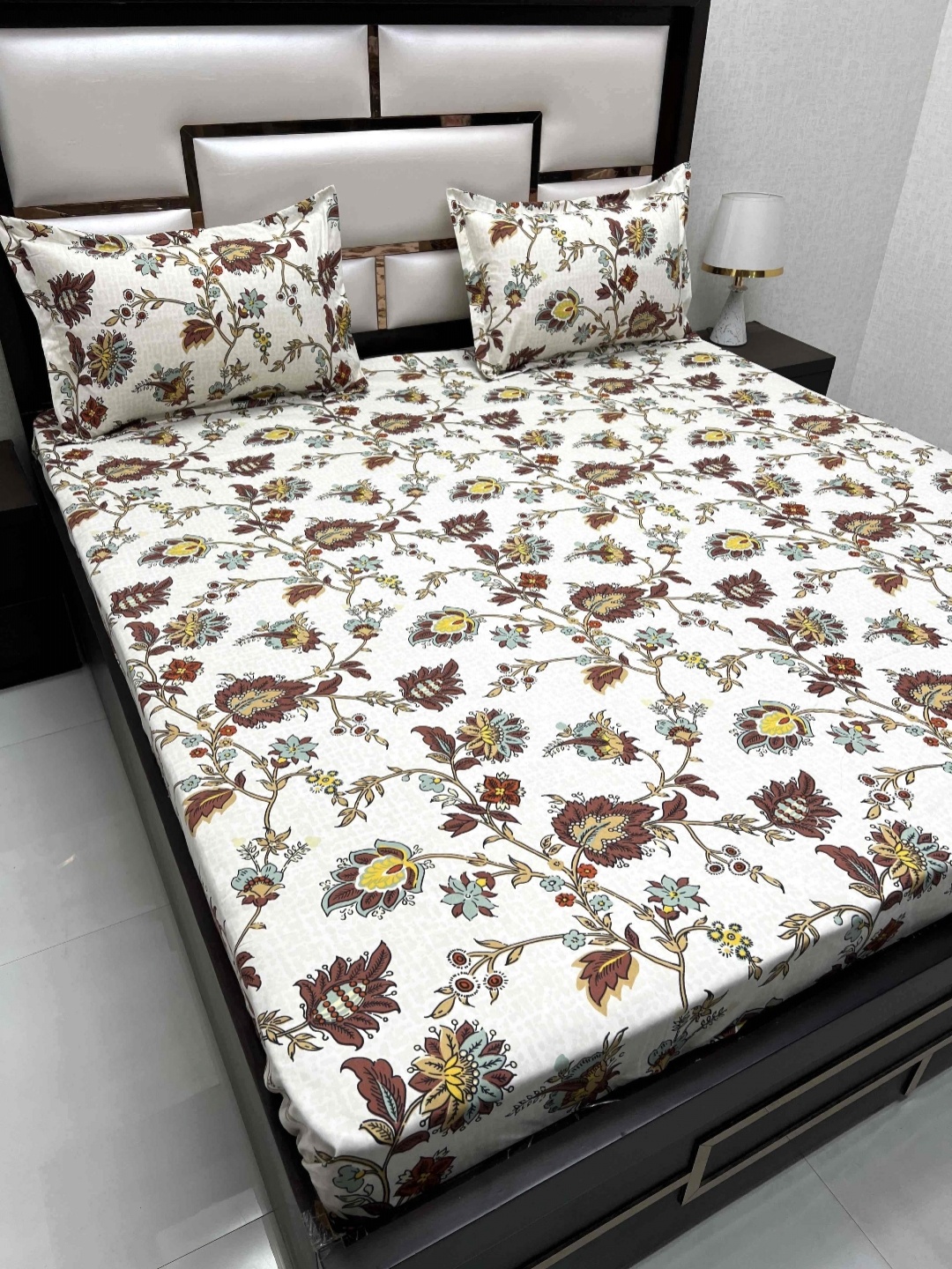 

Pure Decor Queen Size Double Bed Bedsheet With 2 Pillow Covers 2.28m X 2.54m, White