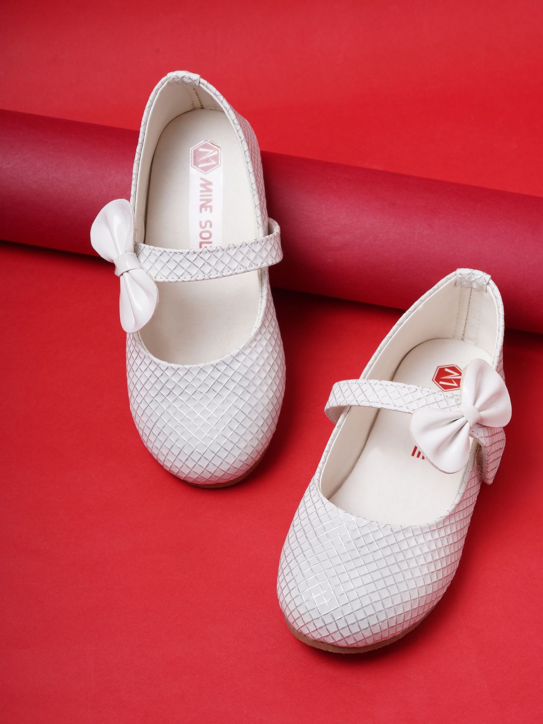 

Minesole Girls PU Flatforms, White