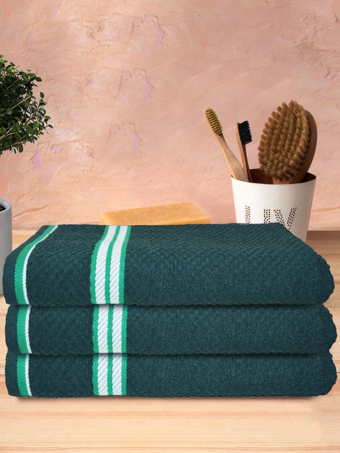

Aura Green & White 3 Pieces Textured Cotton 500 GSM Bath Towels