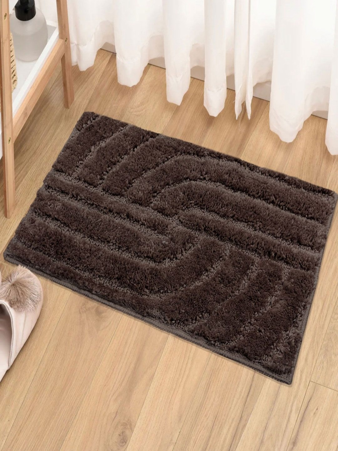 

LUXEHOME INTERNATIONAL Brown Textured 1800 GSM Bath Rug