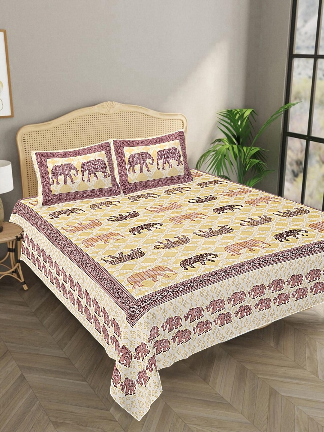 

Aura Peach-Coloured Ethnic Motifs 144 TC Pure Cotton King Bedsheet With 2 Pillow Covers