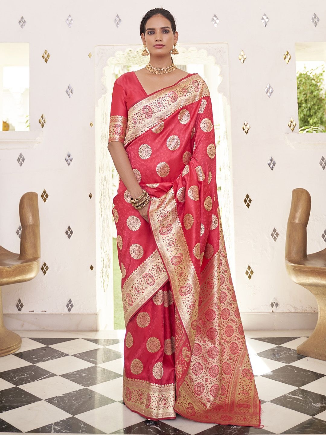 

Mitera Woven Zari Satin Banarasi Saree, Pink