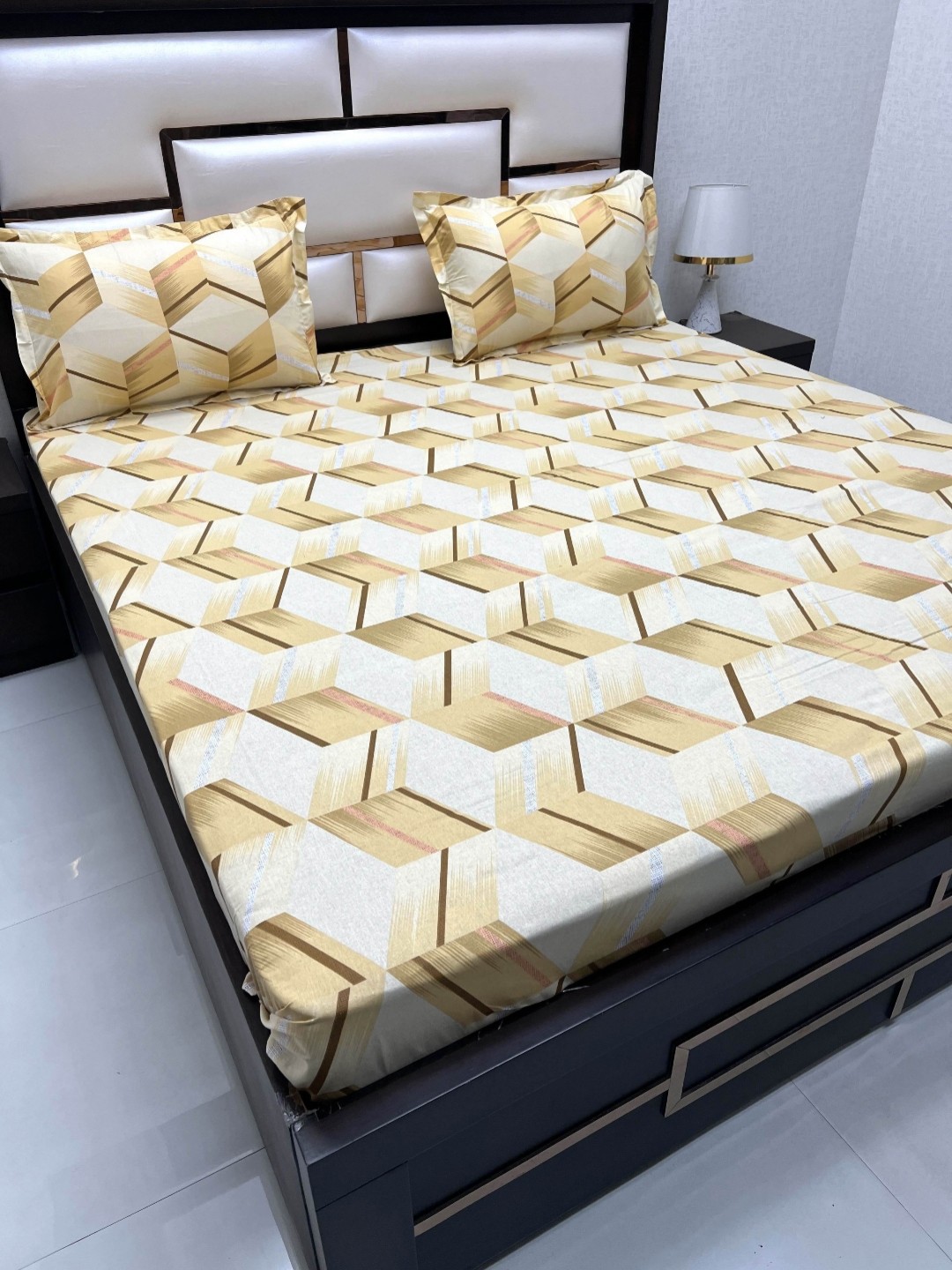 

Pure Decor Passion Yellow Geometric 300 TC Cotton Queen Bedsheet with 2 Pillow Covers