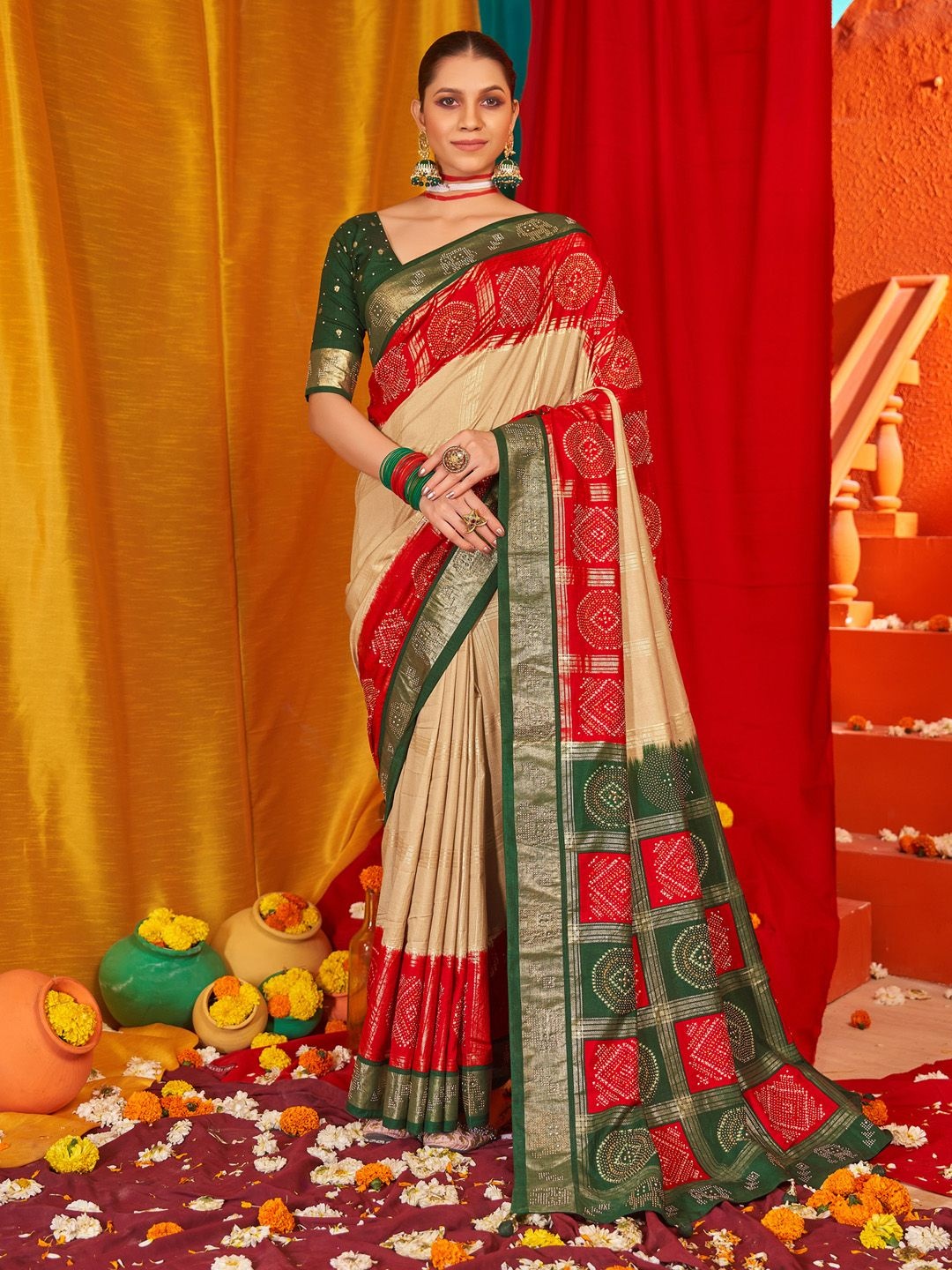 

Saree mall Checked Zari Banarasi Sarees, Beige