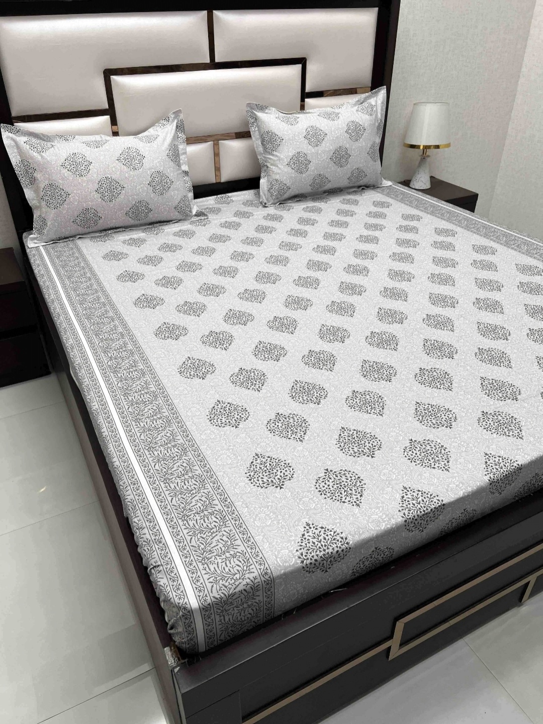 

Pure Decor Royal Passion Grey Ethnic Motifs 350 TC Queen Bedsheet with 2 Pillow Covers