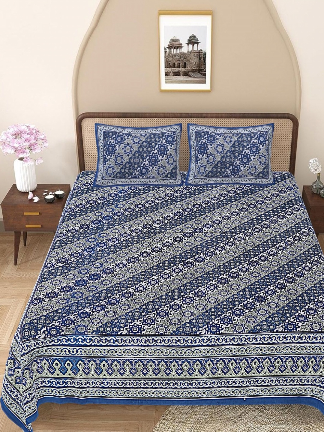 

Texstylers Turquoise Blue & Blue Floral 144 TC Queen Bedsheet with 2 Pillow Covers