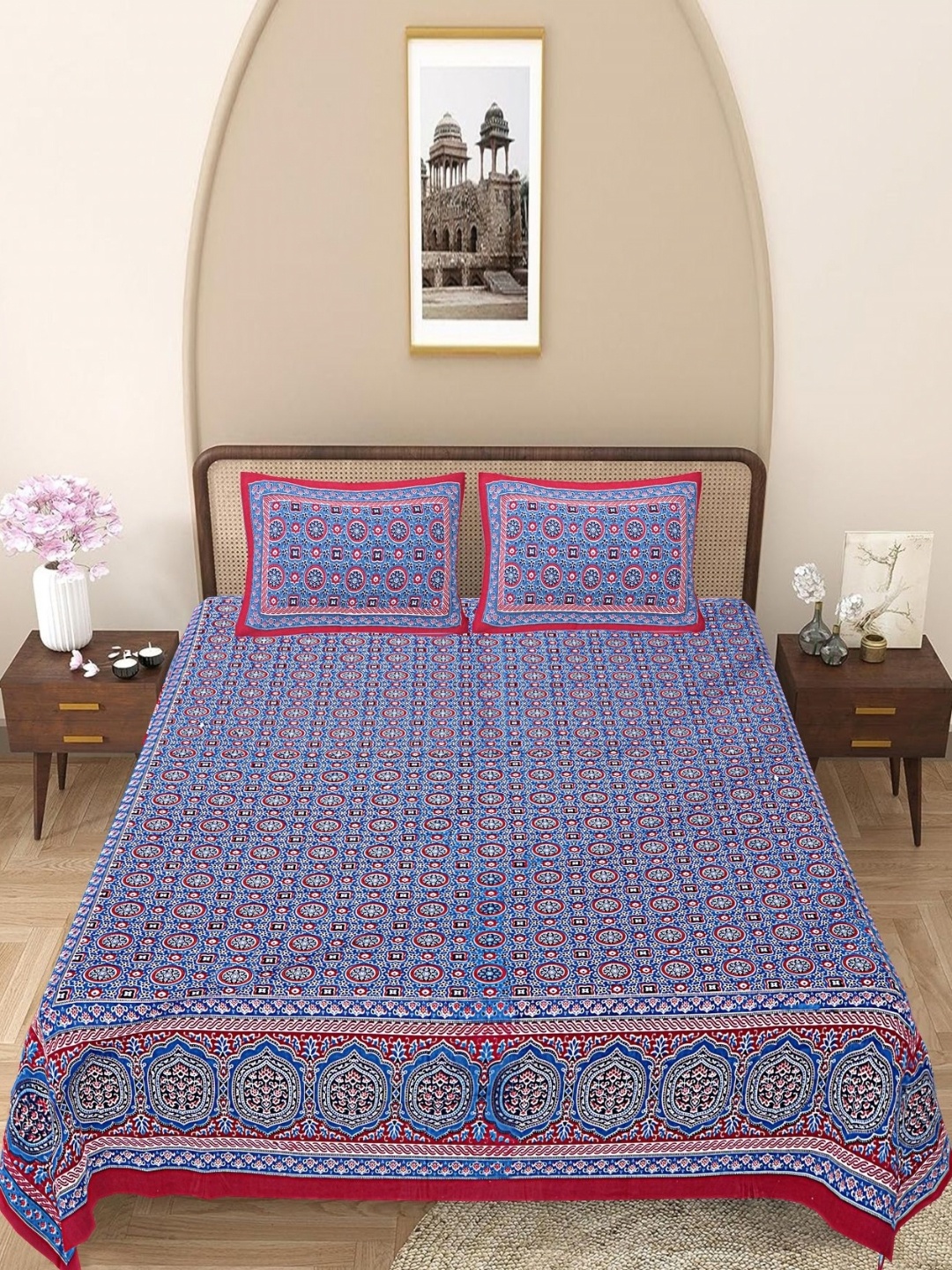 

Texstylers Maroon & Blue Floral 144 TC Queen Bedsheet with 2 Pillow Covers