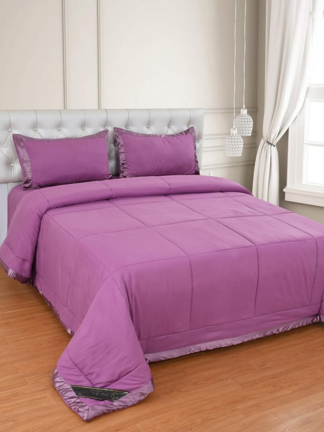 

Laying Style Purple 4 Pieces Double King Regular Bedding Set