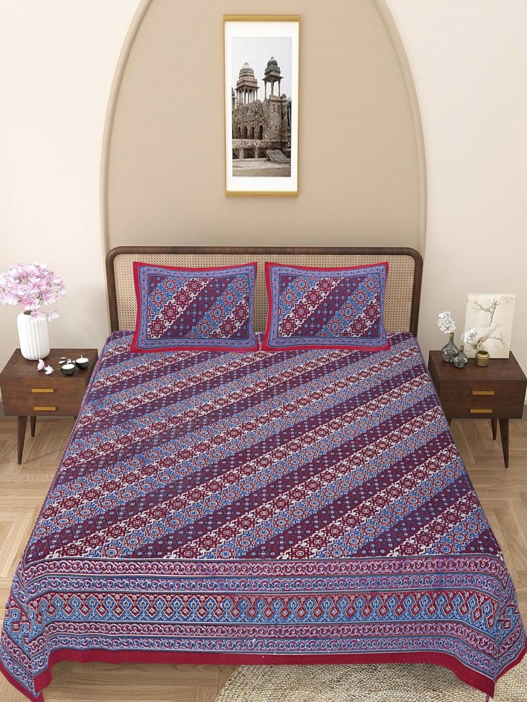 

Texstylers Maroon & Blue Floral 144 TC Queen Bedsheet with 2 Pillow Covers