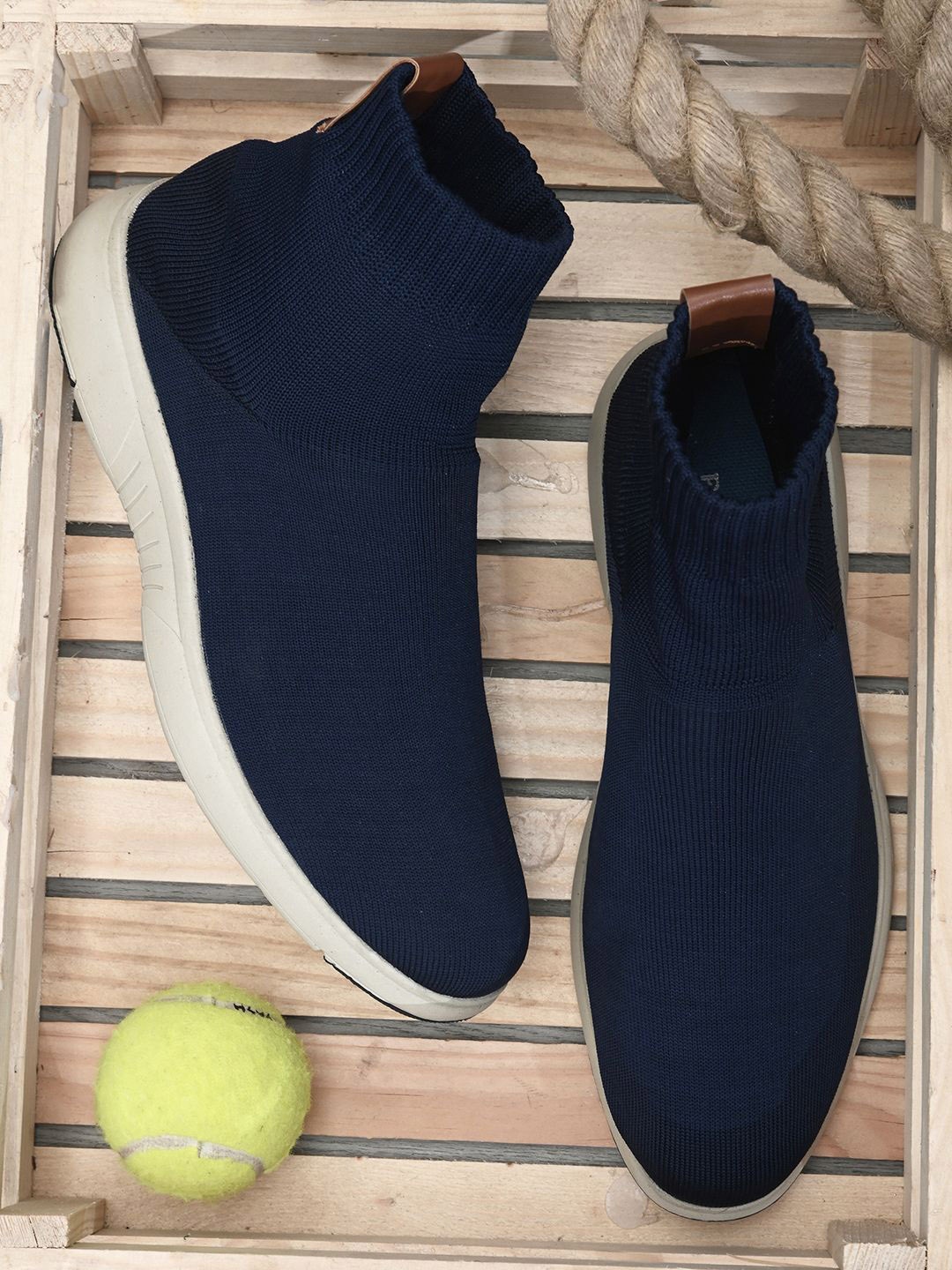 

ESMEE Men Slip-On Sneakers, Blue