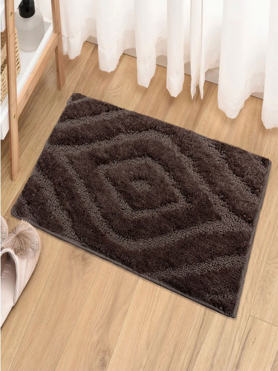 

LUXEHOME INTERNATIONAL Brown Textured 1800 GSM Bath Rug