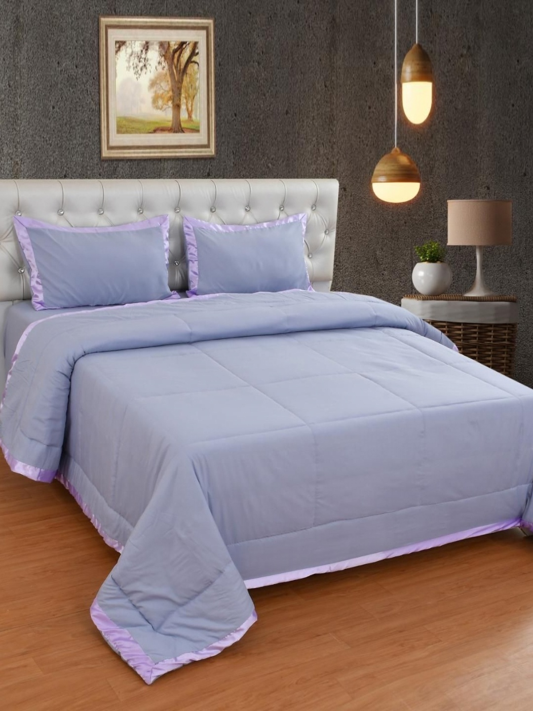 

Laying Style Blue Double King Bedsheet With 2 Pillow Covers & Comforter