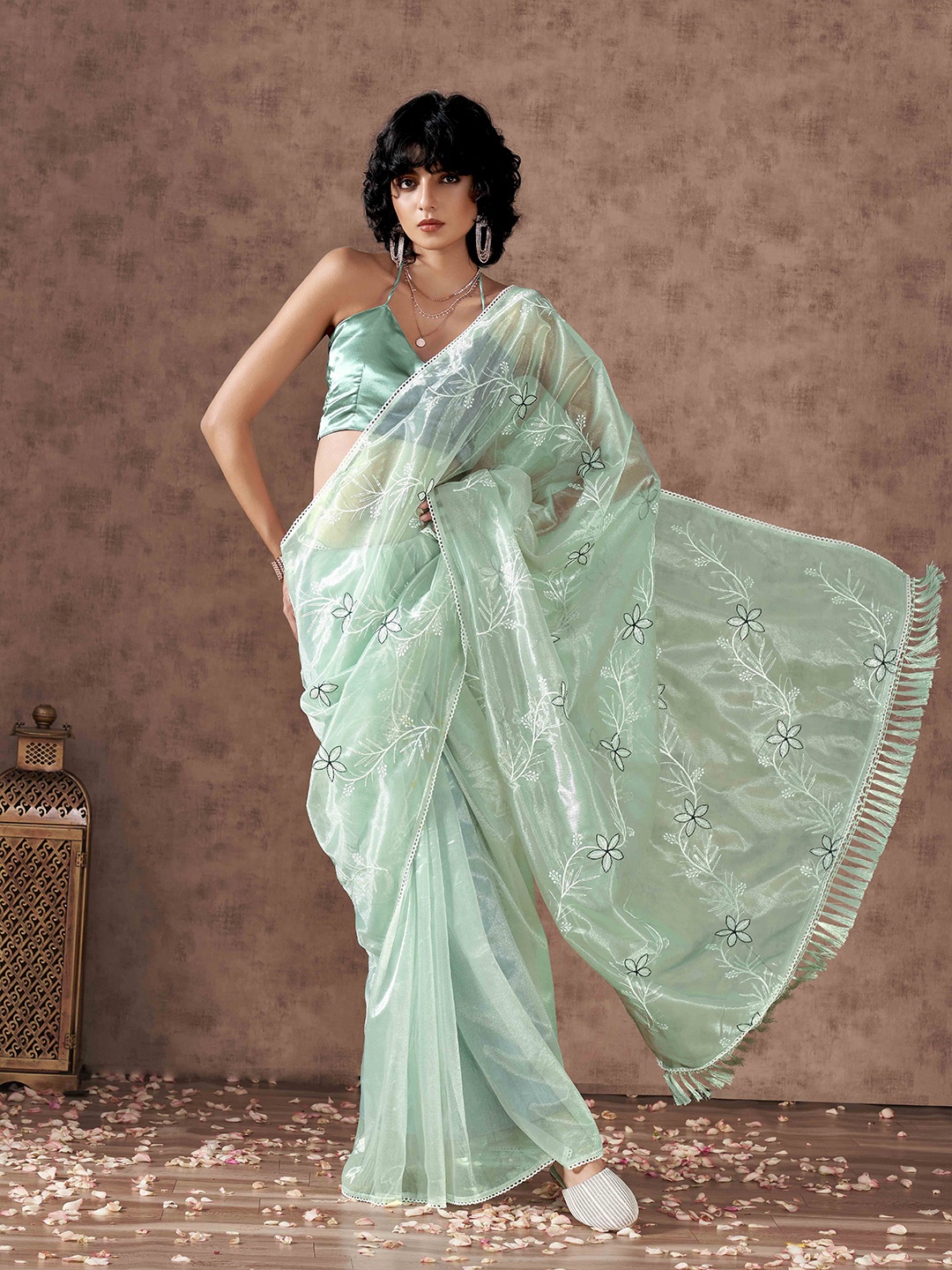 

Tikhi Imli Floral Embroidered Net Saree, Sea green