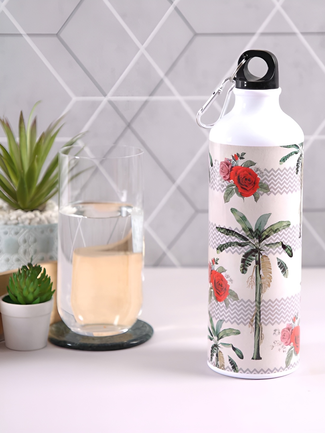 

PENTADECO White & Grey Floral Printed Single Wall Vacuum Water Bottle 750 ml