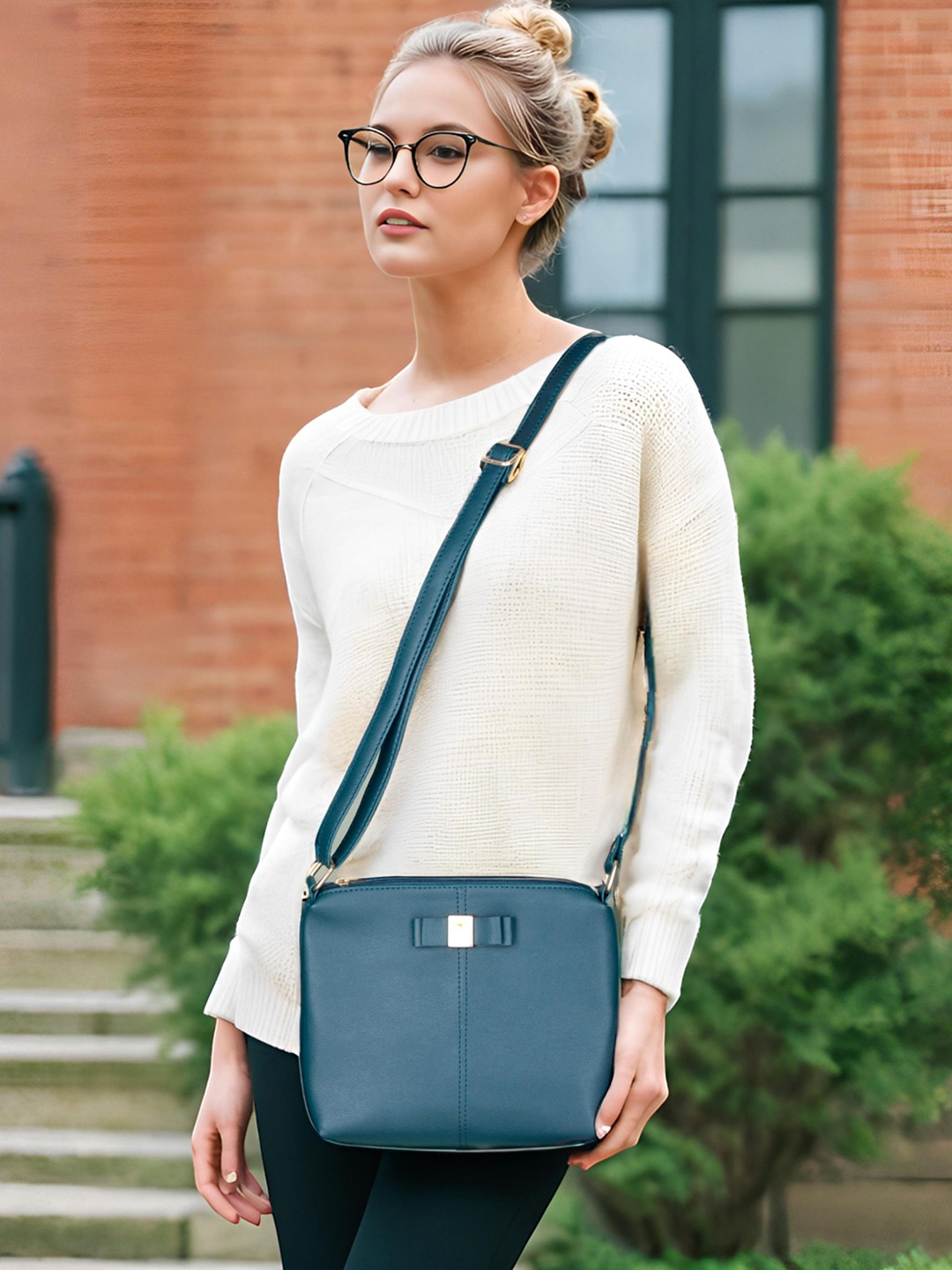 

Toteteca PU Structured Sling Bag, Blue