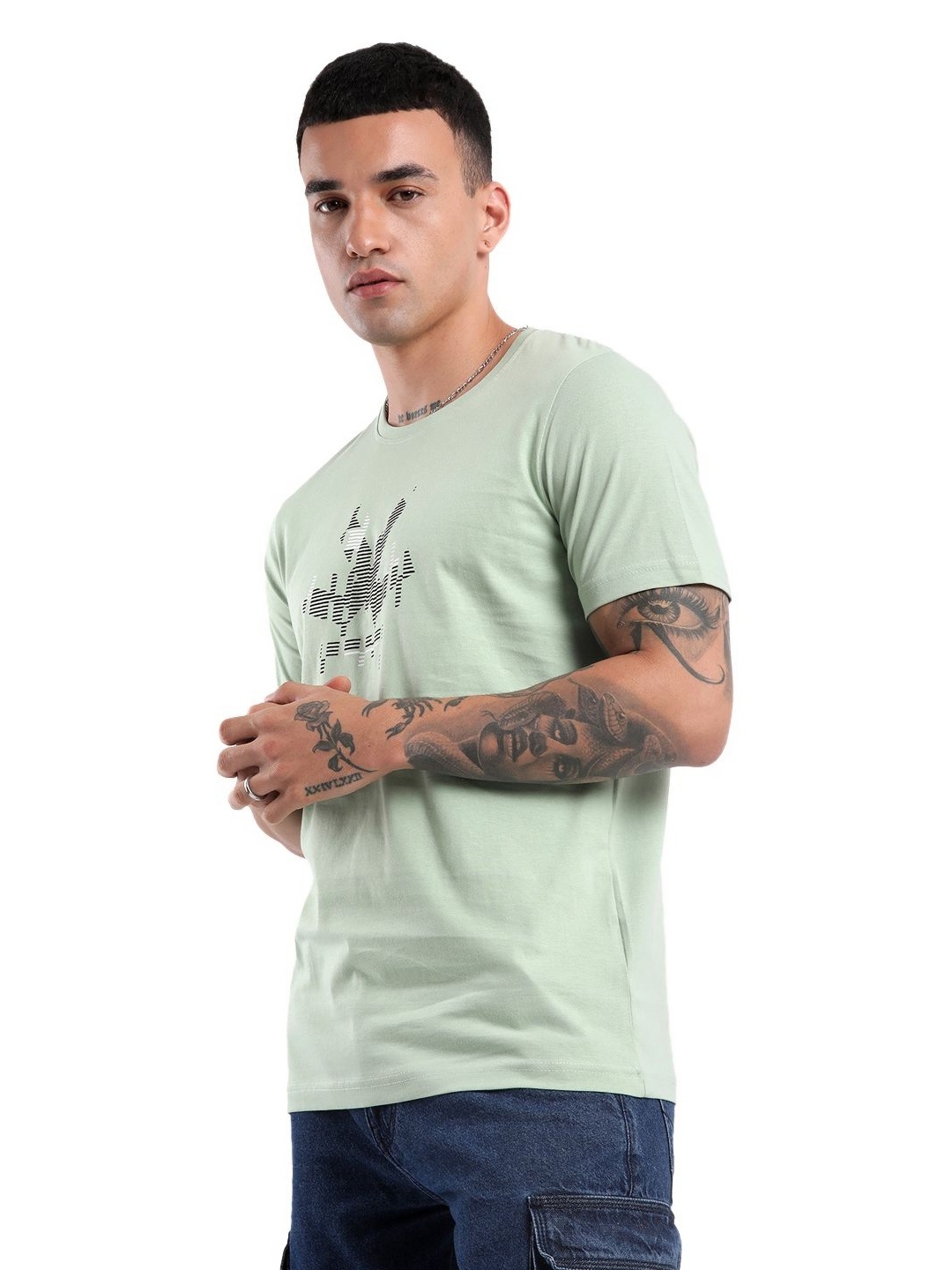 

WROGN Men Graphic Printed Round Neck Cotton Slim Fit T-Shirt, Green