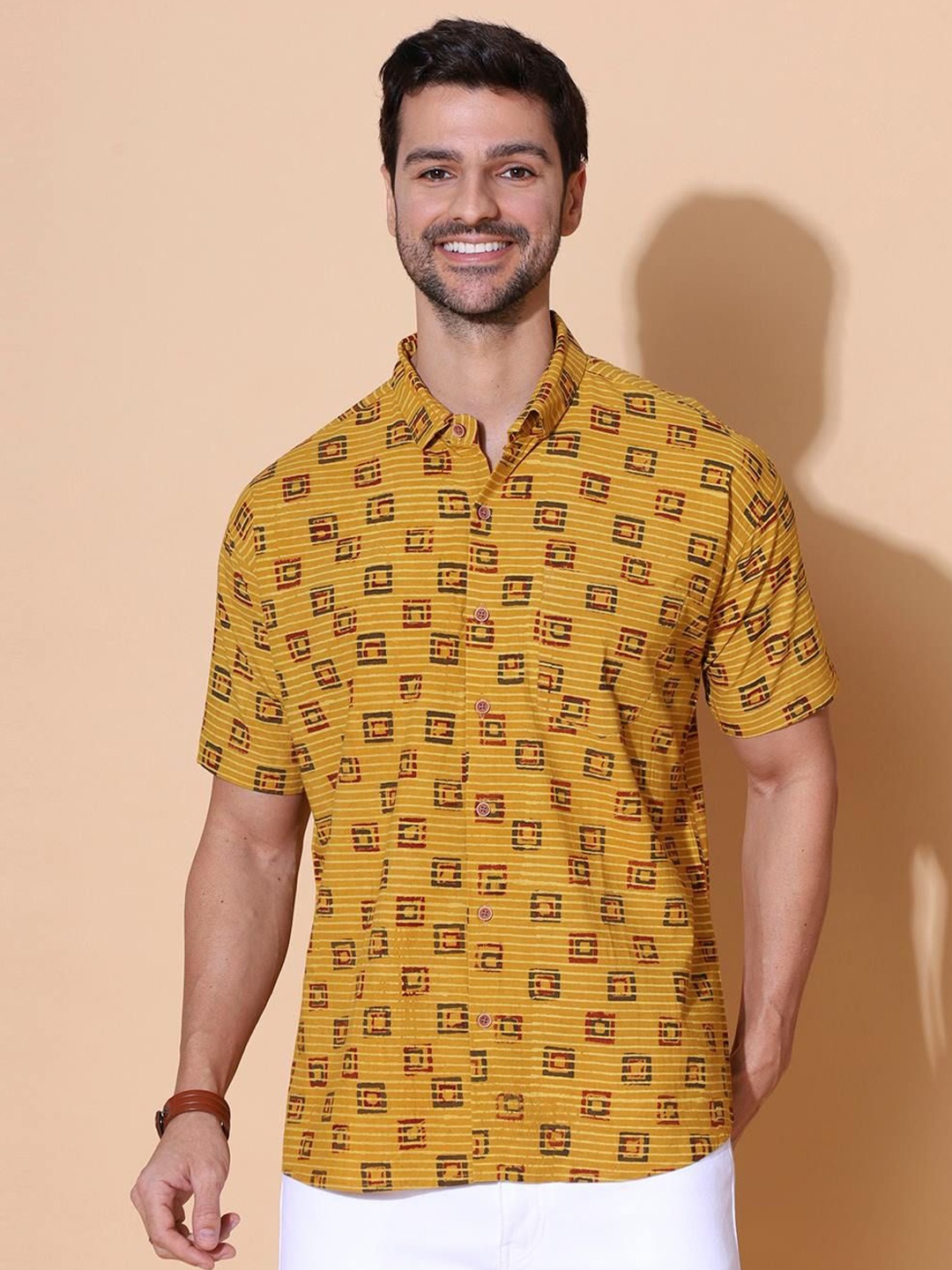 

MOSHI Men Comfort Opaque Printed Casual Shirt, Mustard