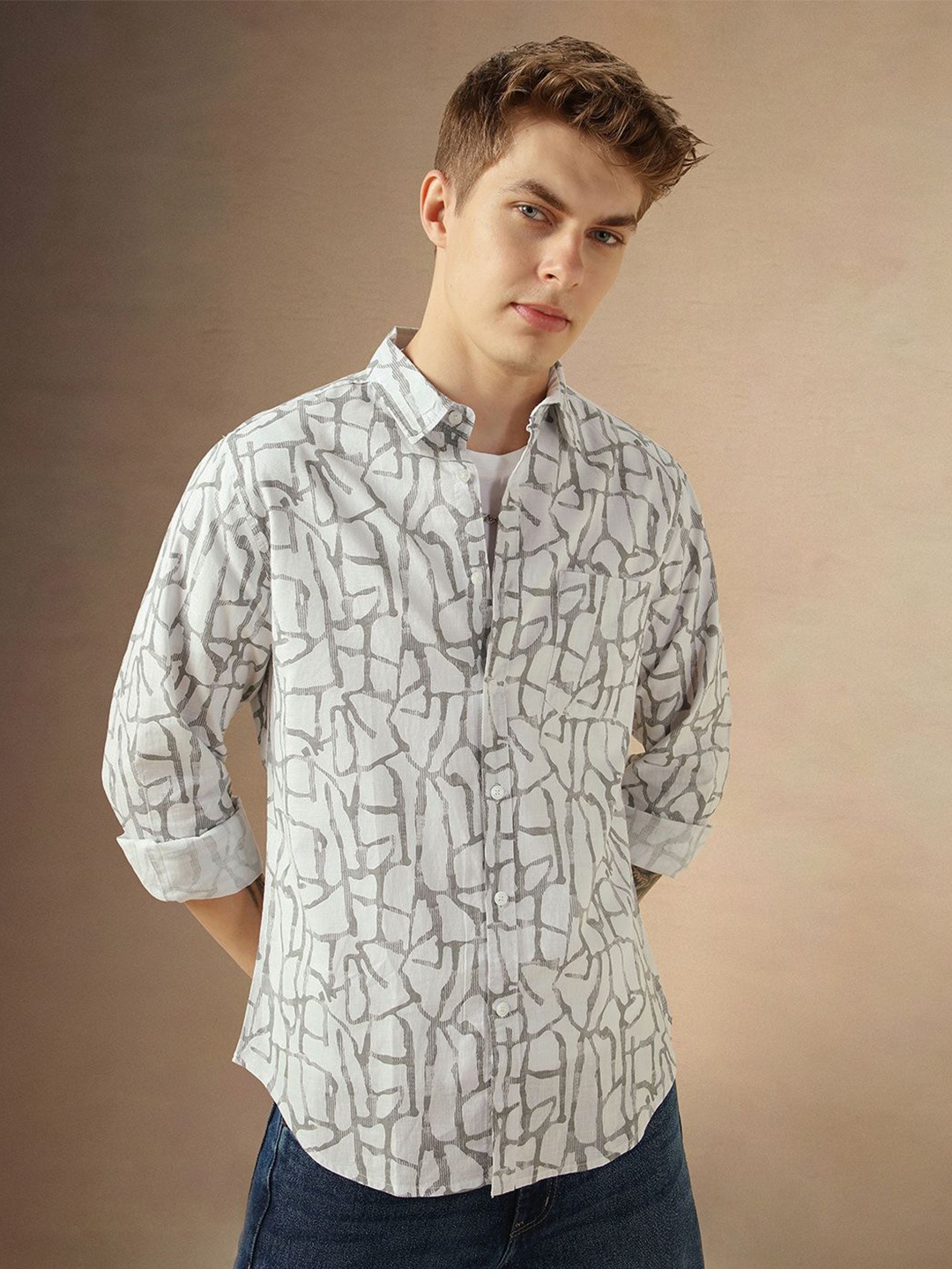 

Dennis Lingo Smart Fit Abstract Printed Pure Cotton Casual Shirt, Off white