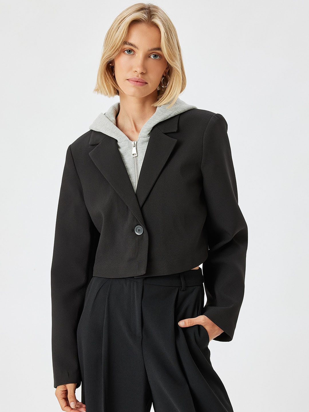 

Koton Single Breasted Crop Blazers, Black