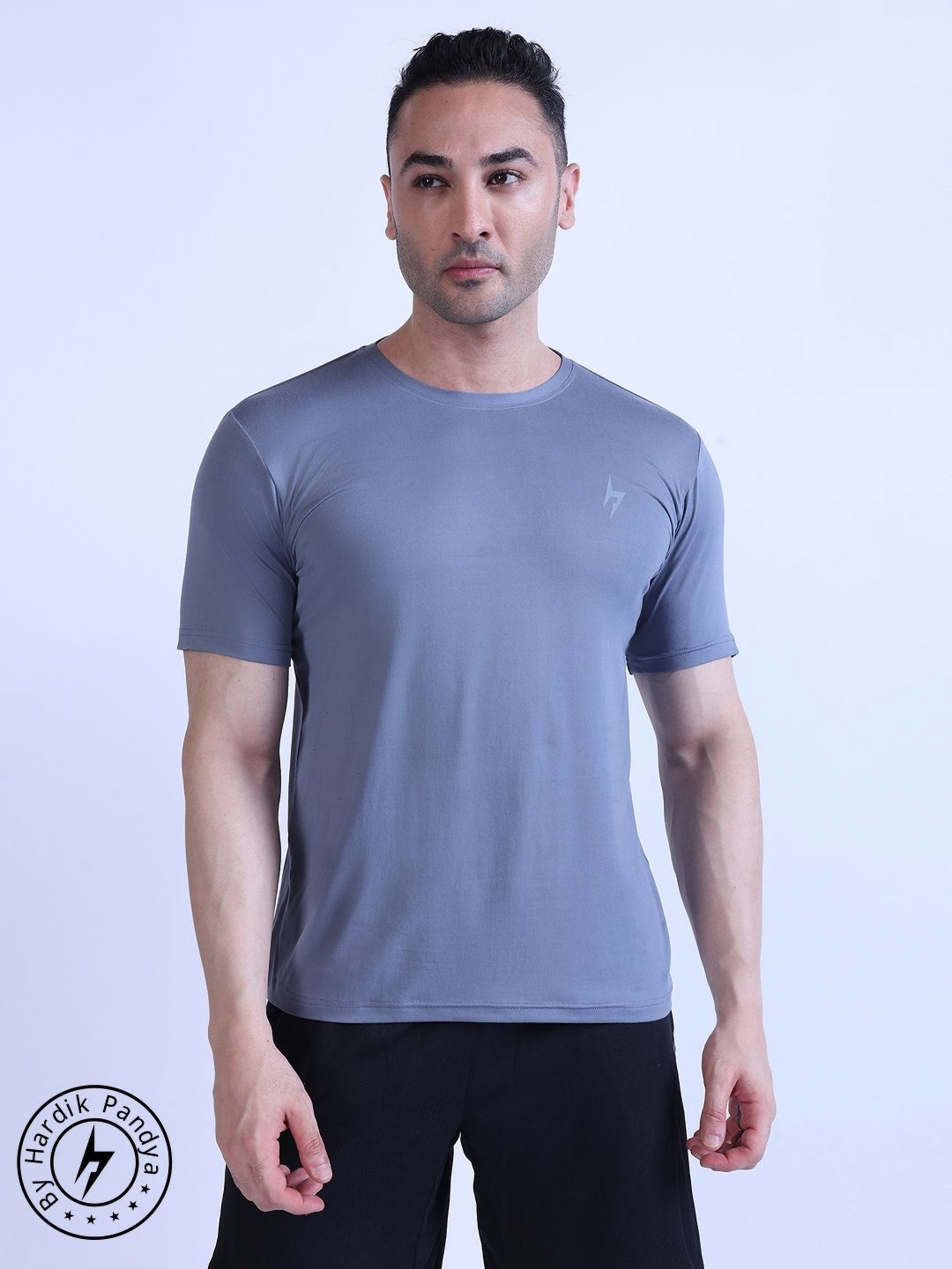 

Hardik Pandya Men Moisture Wicking Solid Round Neck T-Shirt, Grey