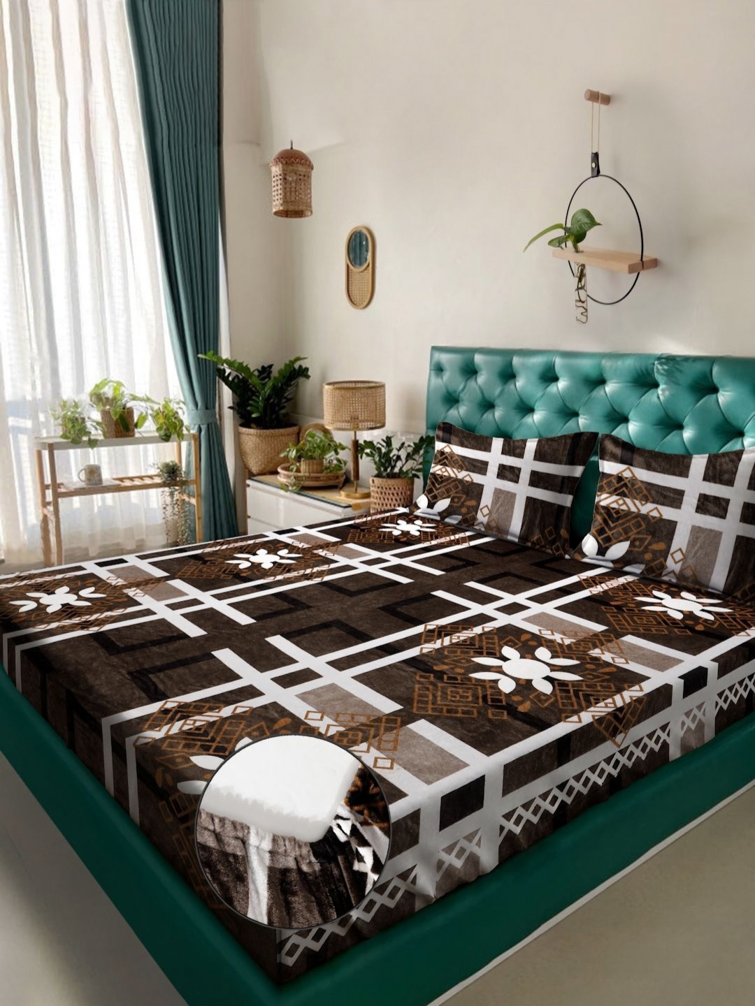 

KLOTTHE Brown & White Floral Printed 300TC Fitted Woolen King Bedsheet & 2 Pillow Covers