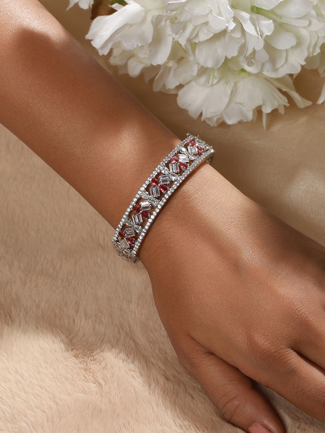 

Anouk White Silver Plated American Diamond Link Bracelet