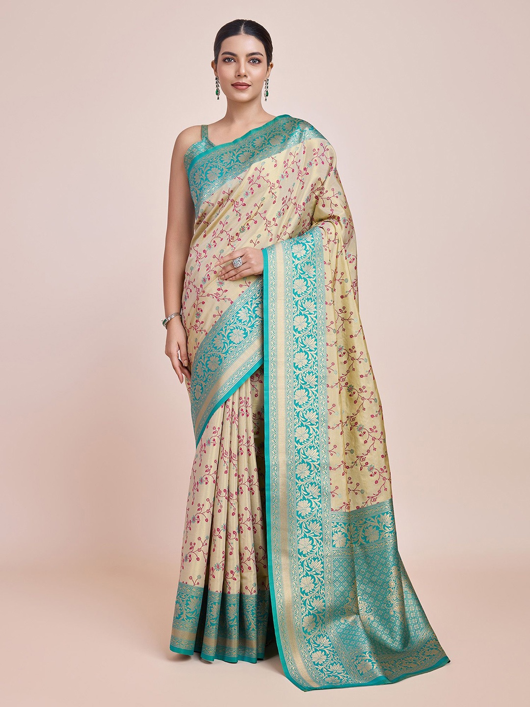 

MONJOLIKA FASHION Floral Zari Tissue Banarasi Saree, Cream