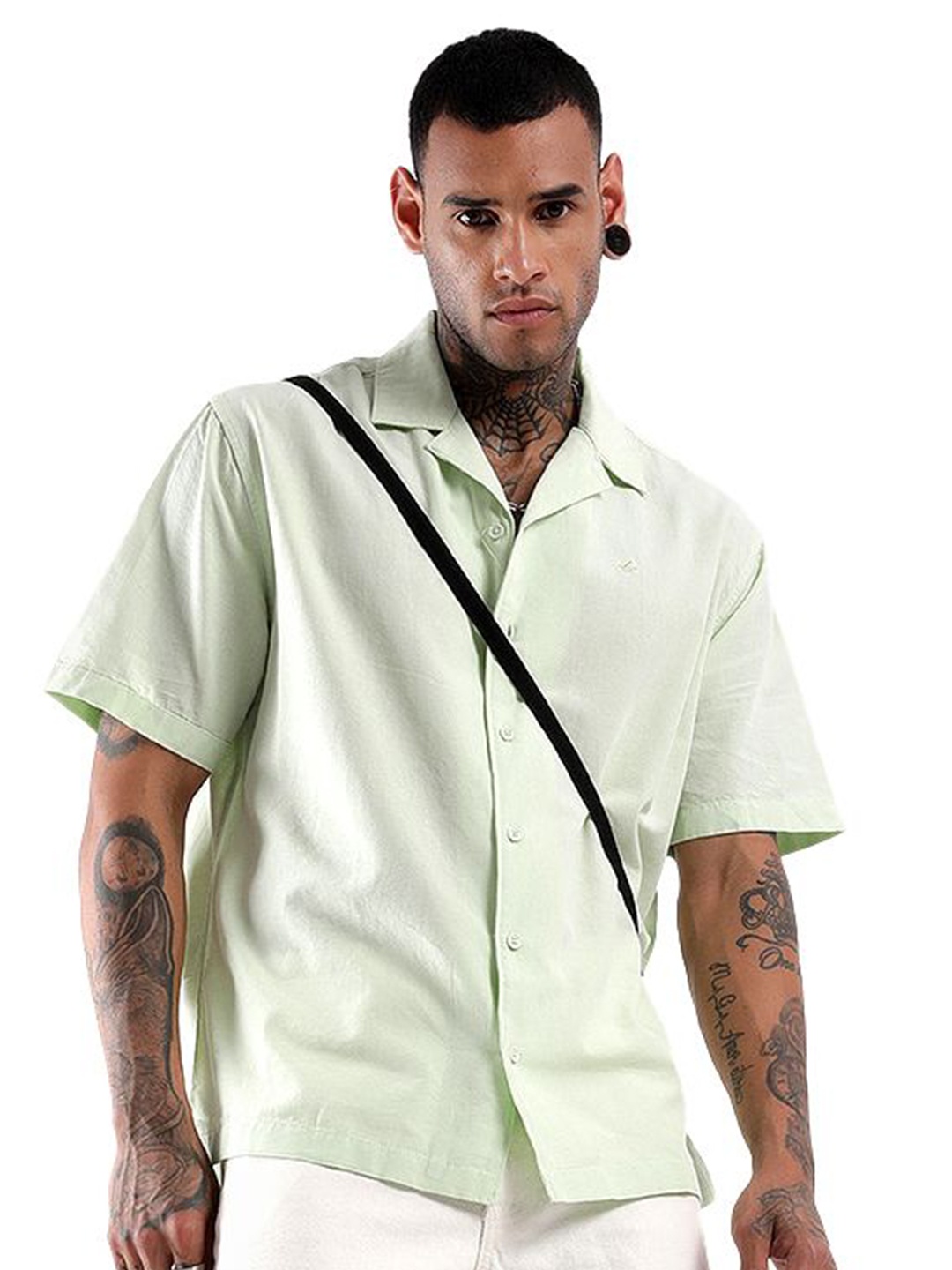 

WROGN Men Custom Opaque Casual Shirt, Green