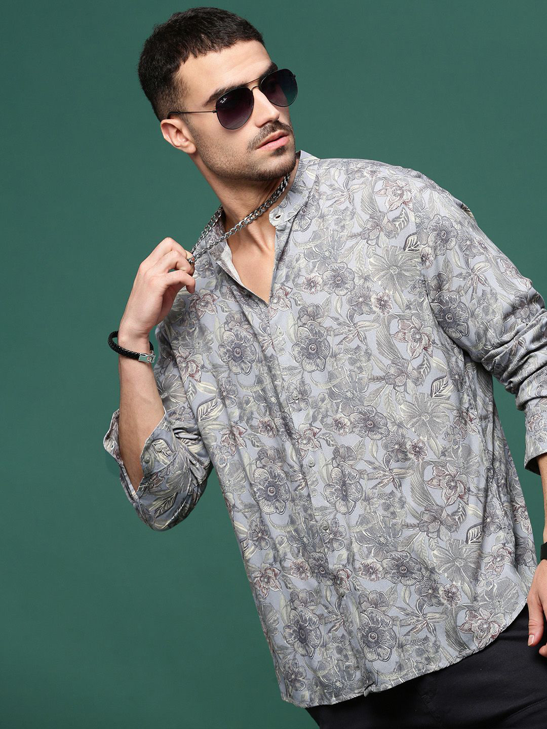 

SHOWOFF Men Standard Slim Fit Floral Opaque Printed Casual Shirt, Grey