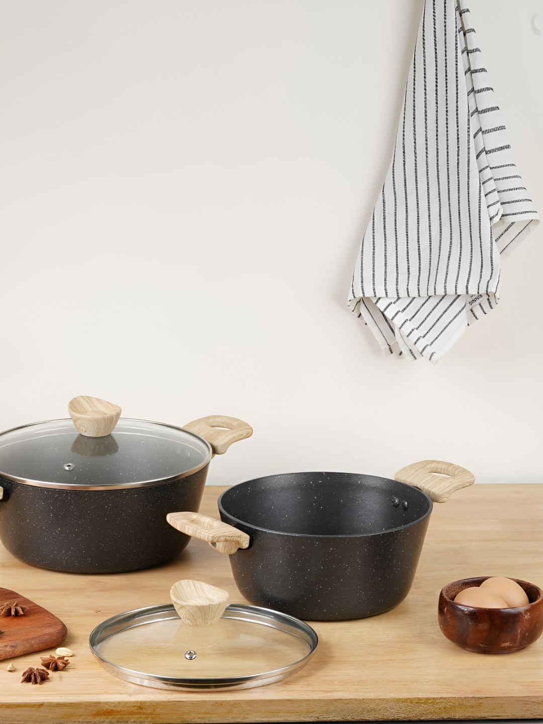 

Kreme Grey 4 Pieces Aluminium Textured Induction Base Cookware Set