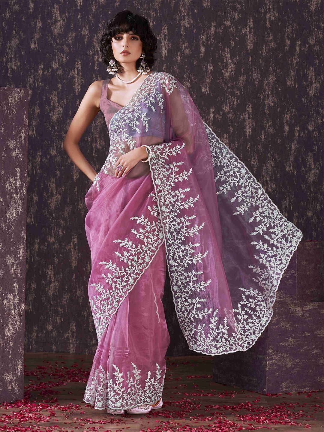 

Tikhi Imli Floral Embroidered Organza Saree, Pink