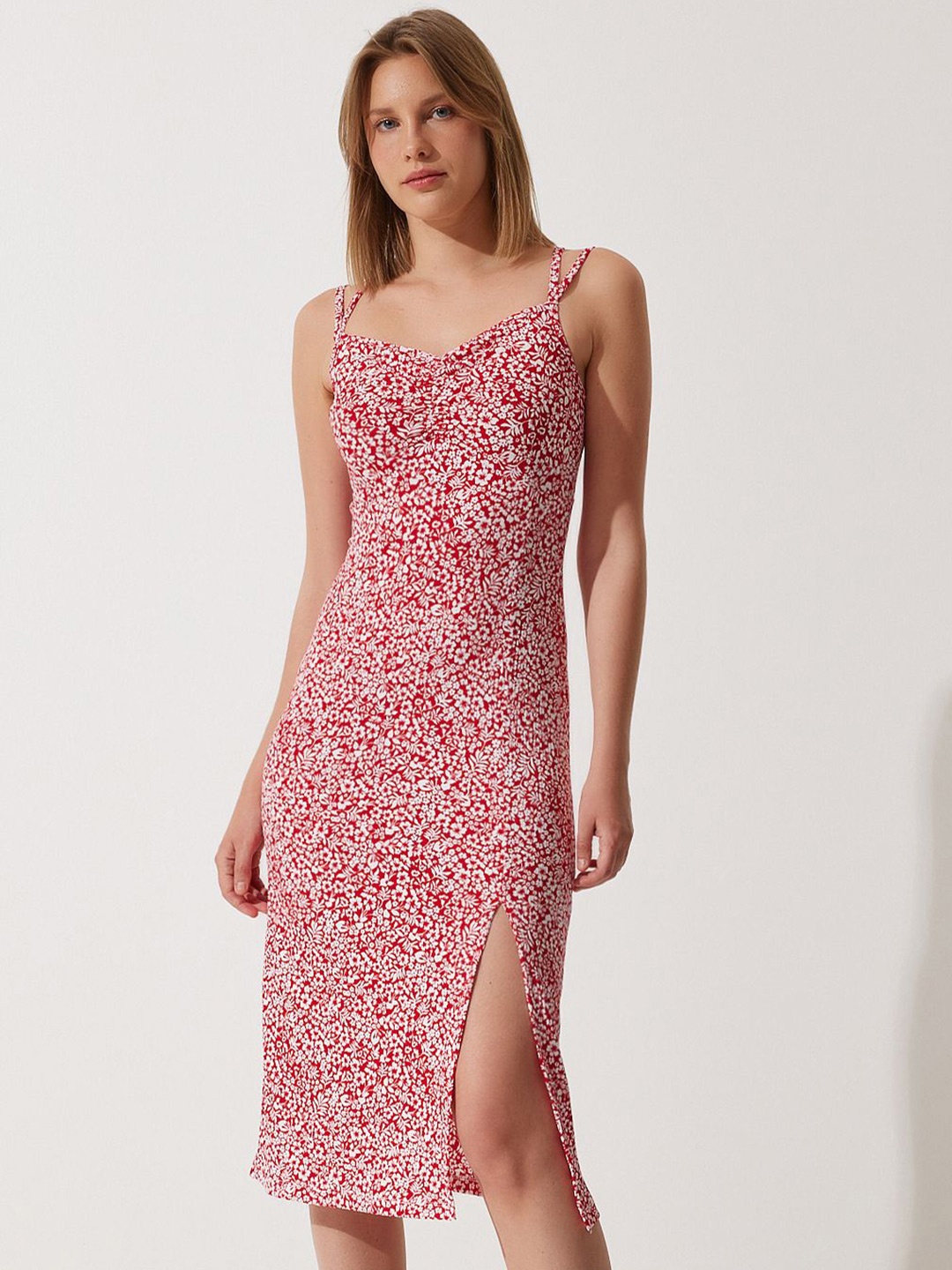 

Happiness istanbul Floral Print Bodycon Midi Dress, Red