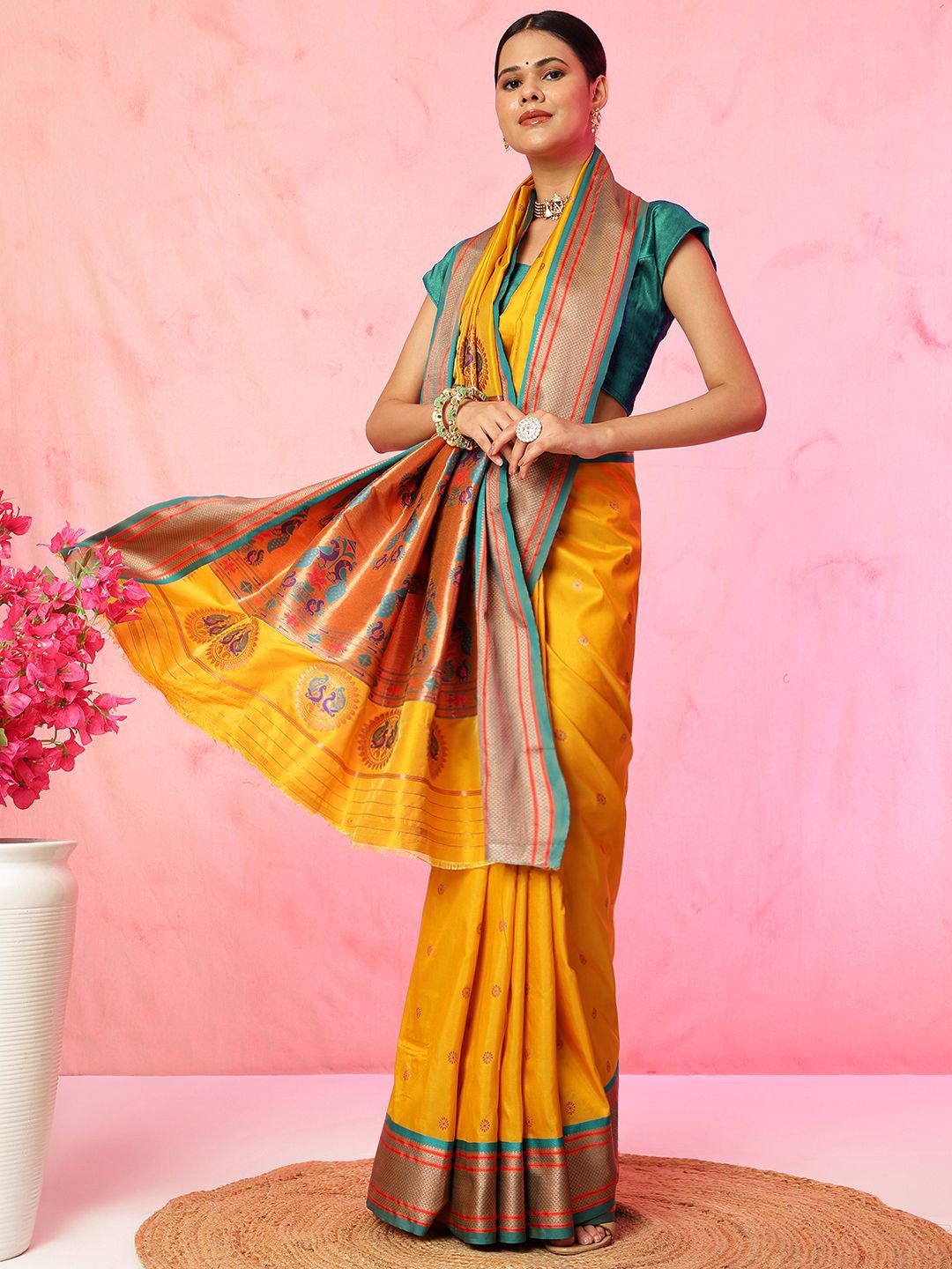 

JUST FASHION Woven Design Zari Silk Blend Paithani Saree, Gold