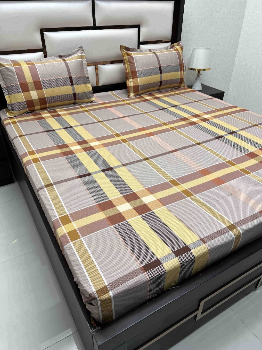 

Pure Decor Cotton Queen Size Double Bed Bedsheet With 2 Pillow Covers 2.28m X 2.54m, Yellow