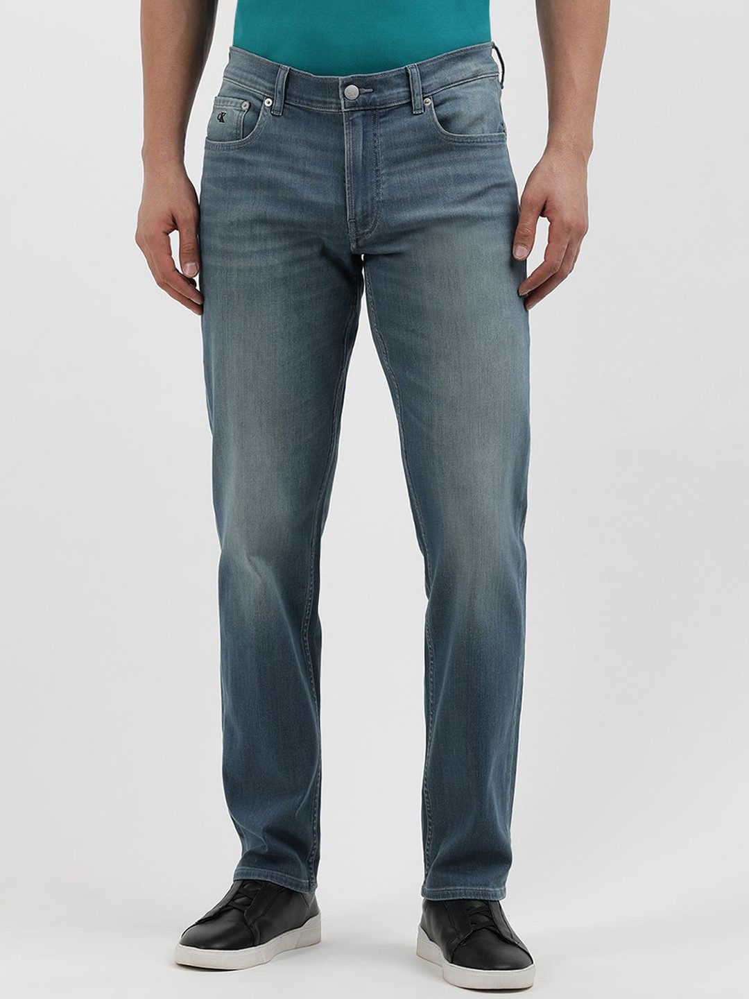 

Calvin Klein Jeans Men Body Slim Fit Mid-Rise Heavy Fade Jeans, Blue