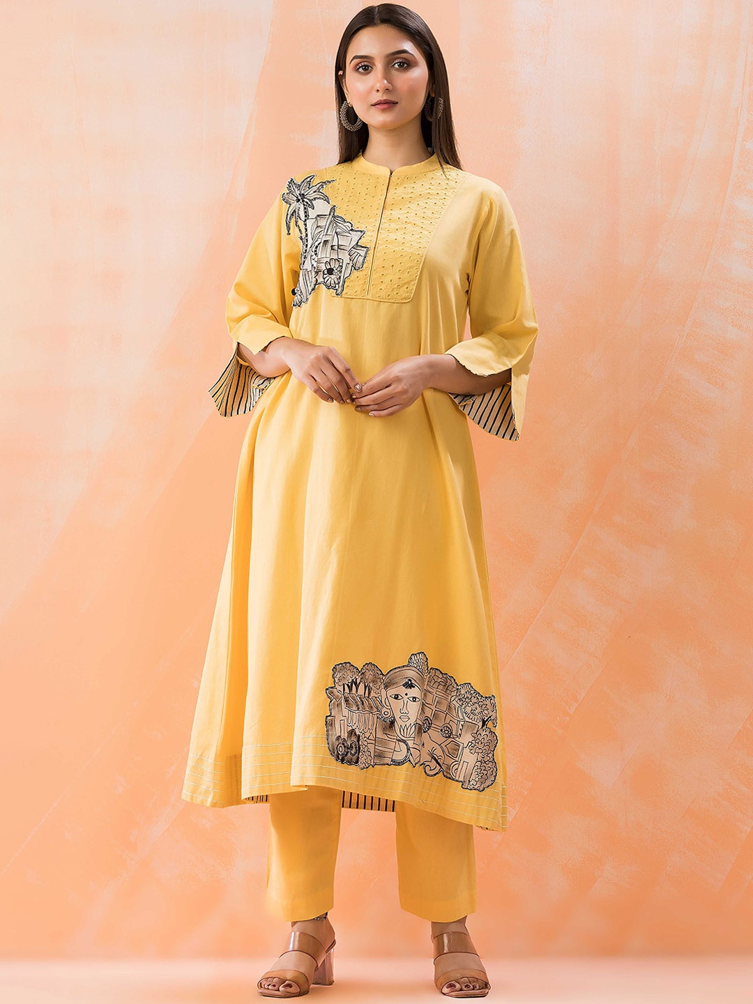 

SACRED SUTA Women Floral Embroidered Regular Patchwork Pure Cotton Kurta with Trousers, Yellow