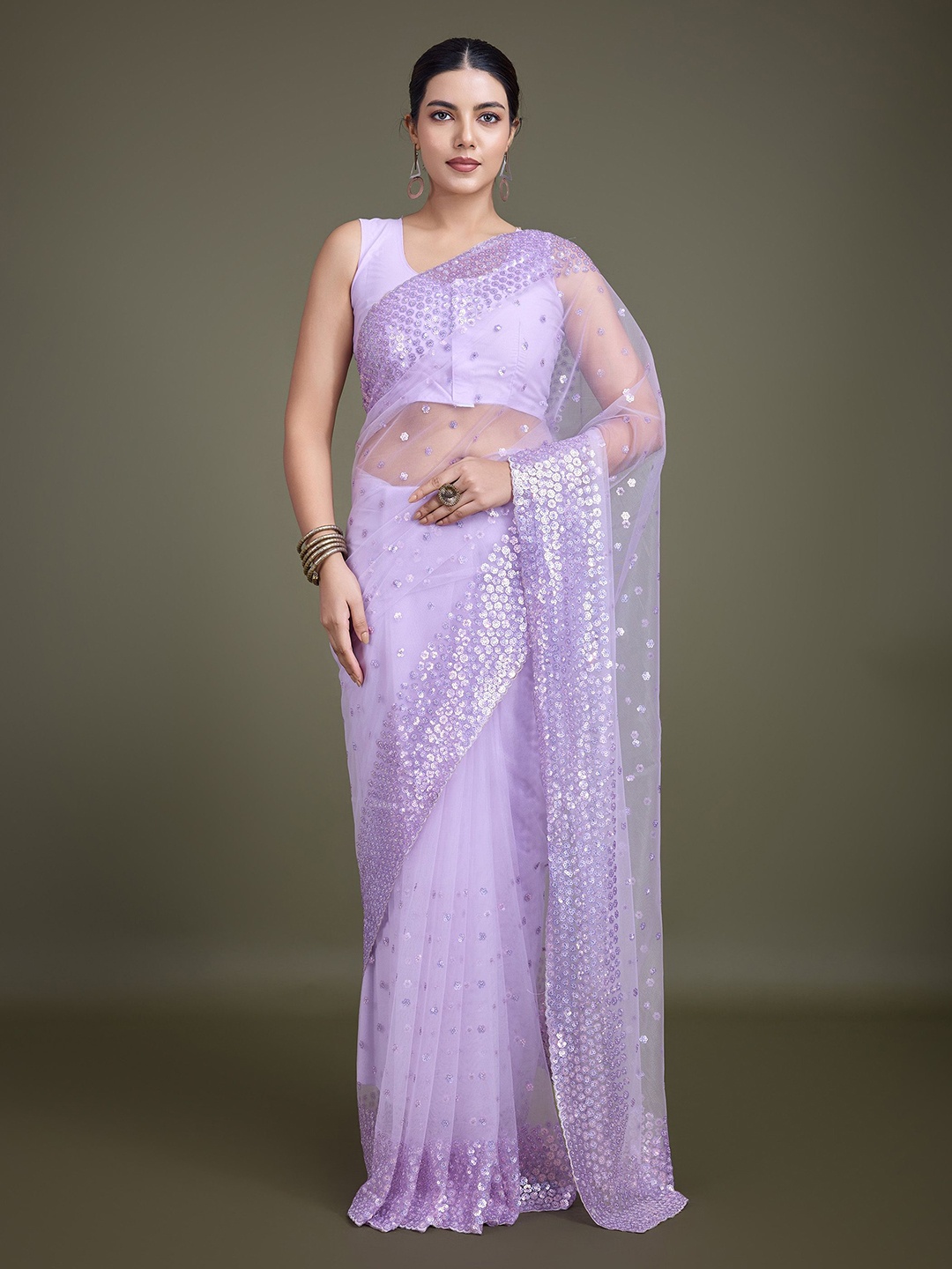 

MONJOLIKA FASHION Embellished Sequinned Net Saree, Lavender