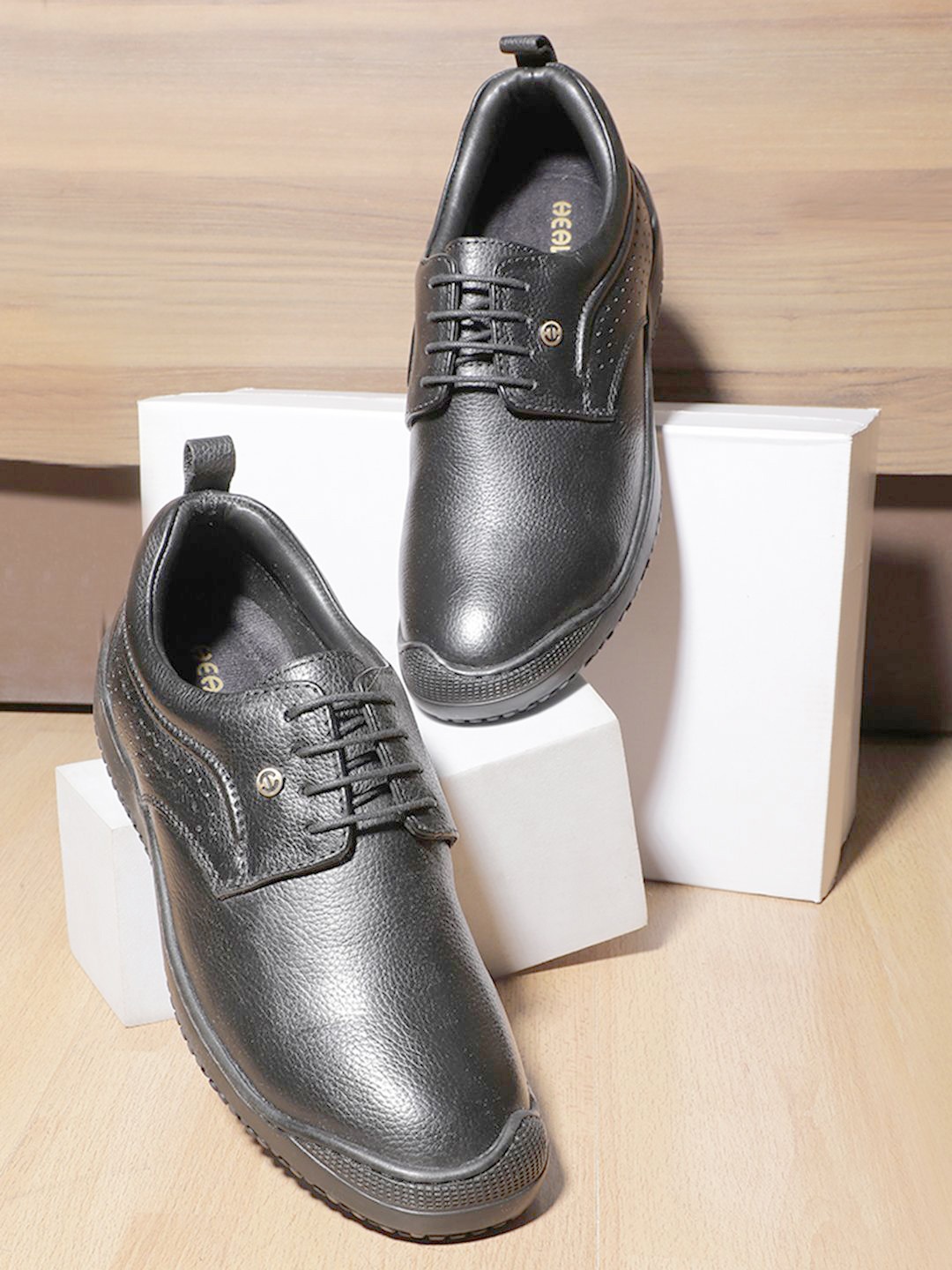 

LIBERTY B049 01 Men Solid Formal Derby Shoes, Black
