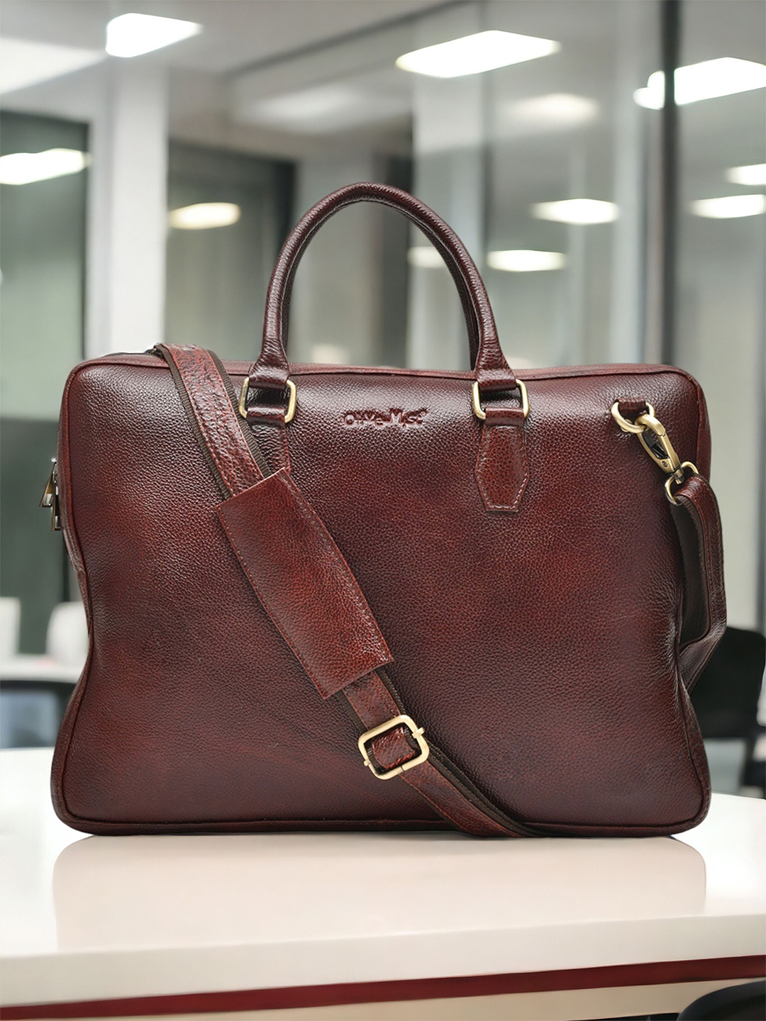 

OLIVE MIST Unisex Leather Laptop Bag, Brown