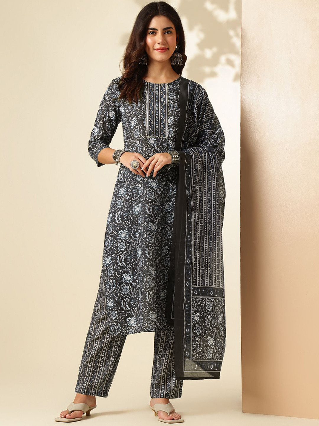 

Anouk Women Floral Printed Regular Pure Cotton Kurta with Trousers & With Dupatta, Black