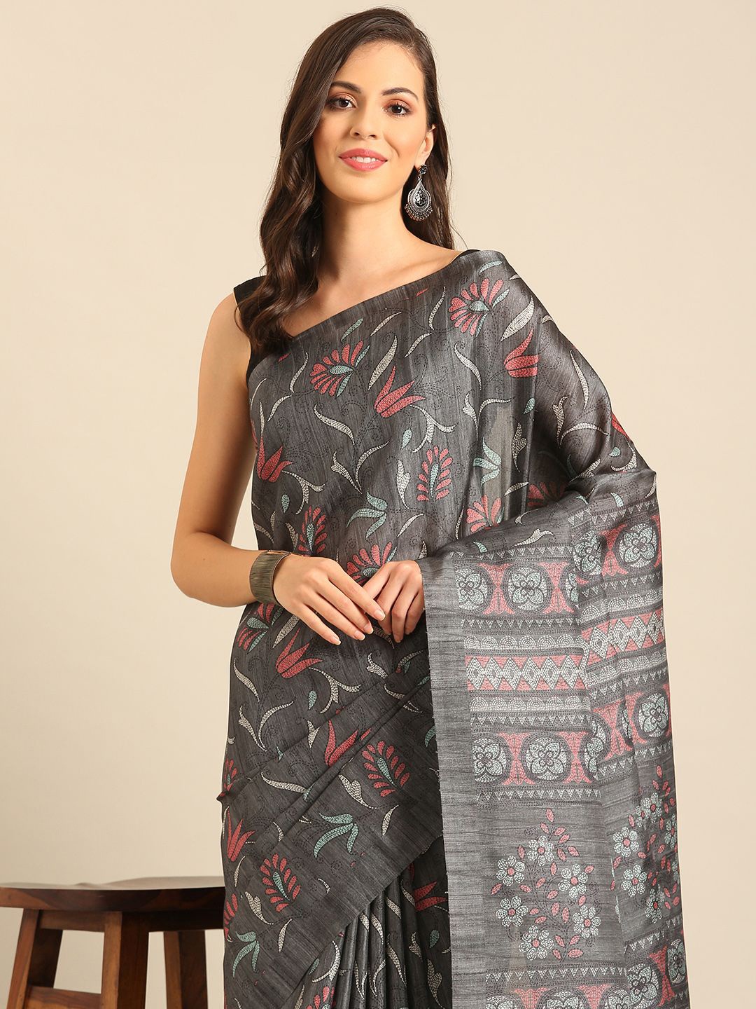 

Ishin Floral Saree, Grey