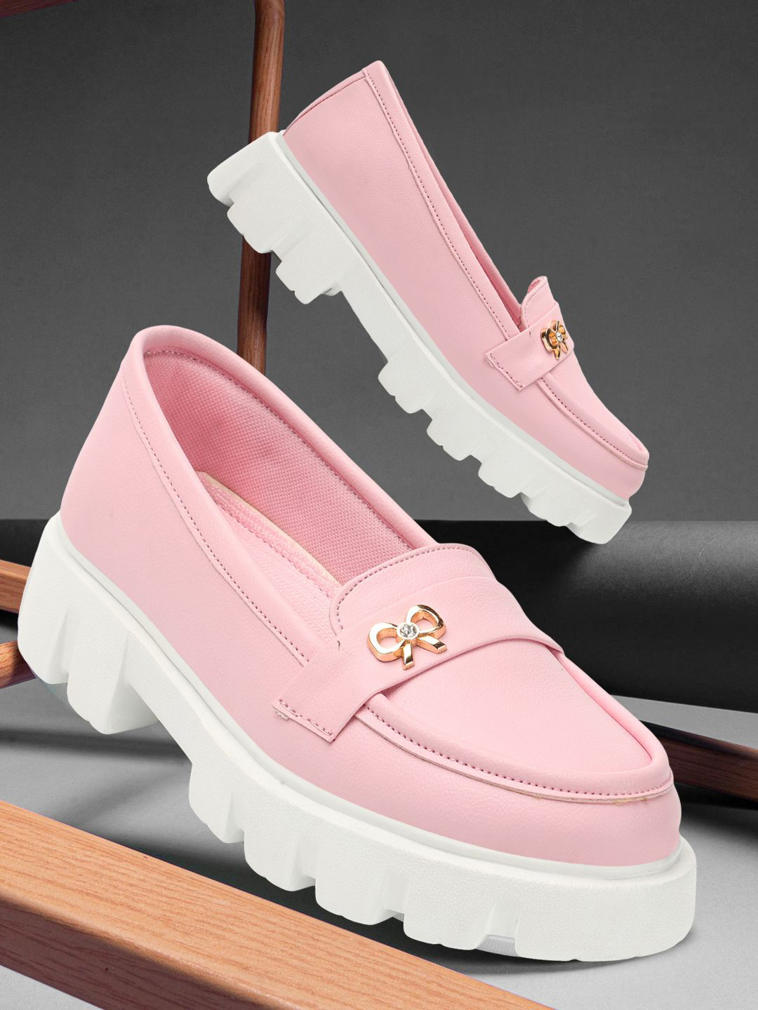 

HimQuen Women Loafers, Pink